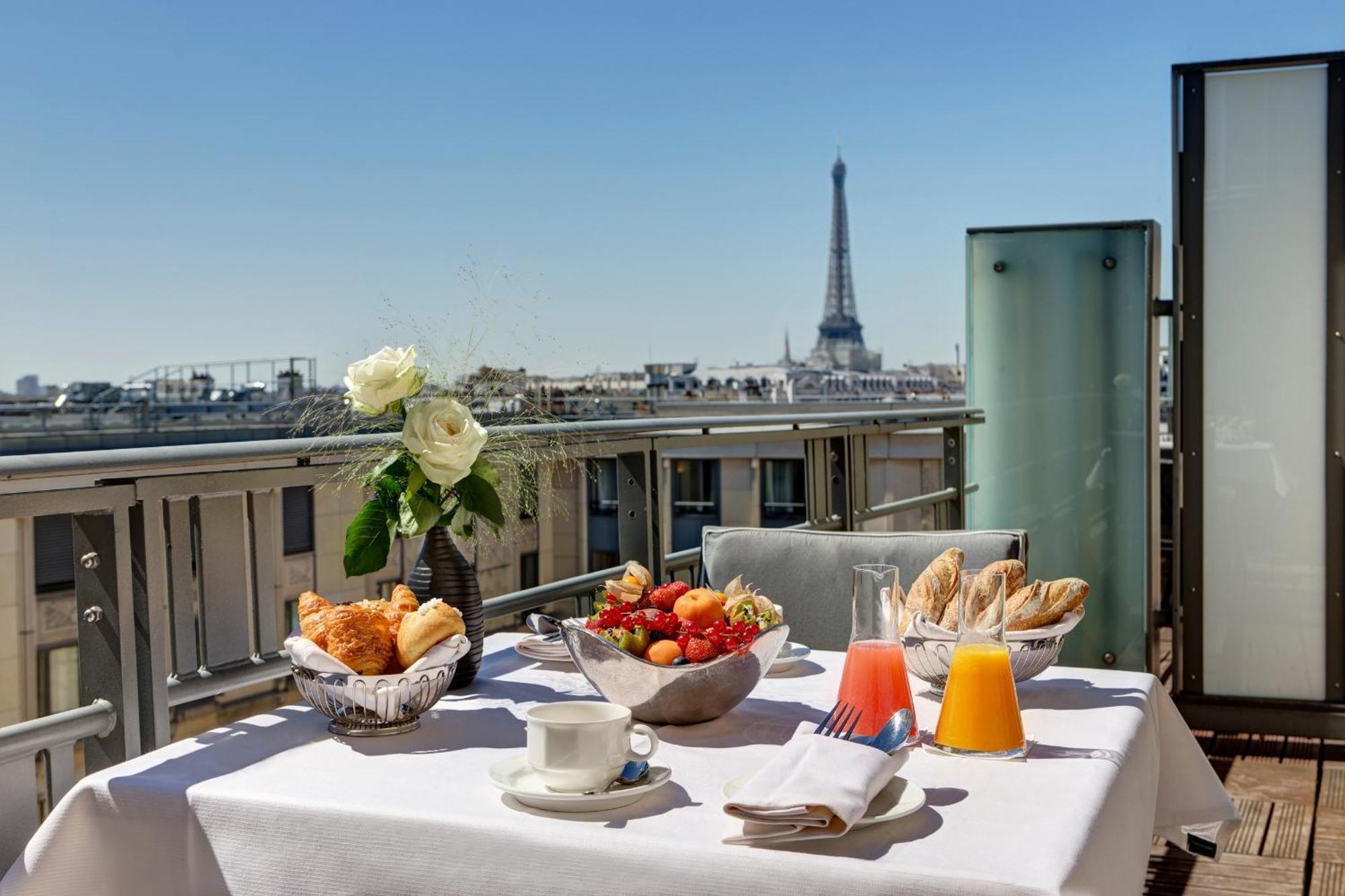 Prestige Room Eiffel View