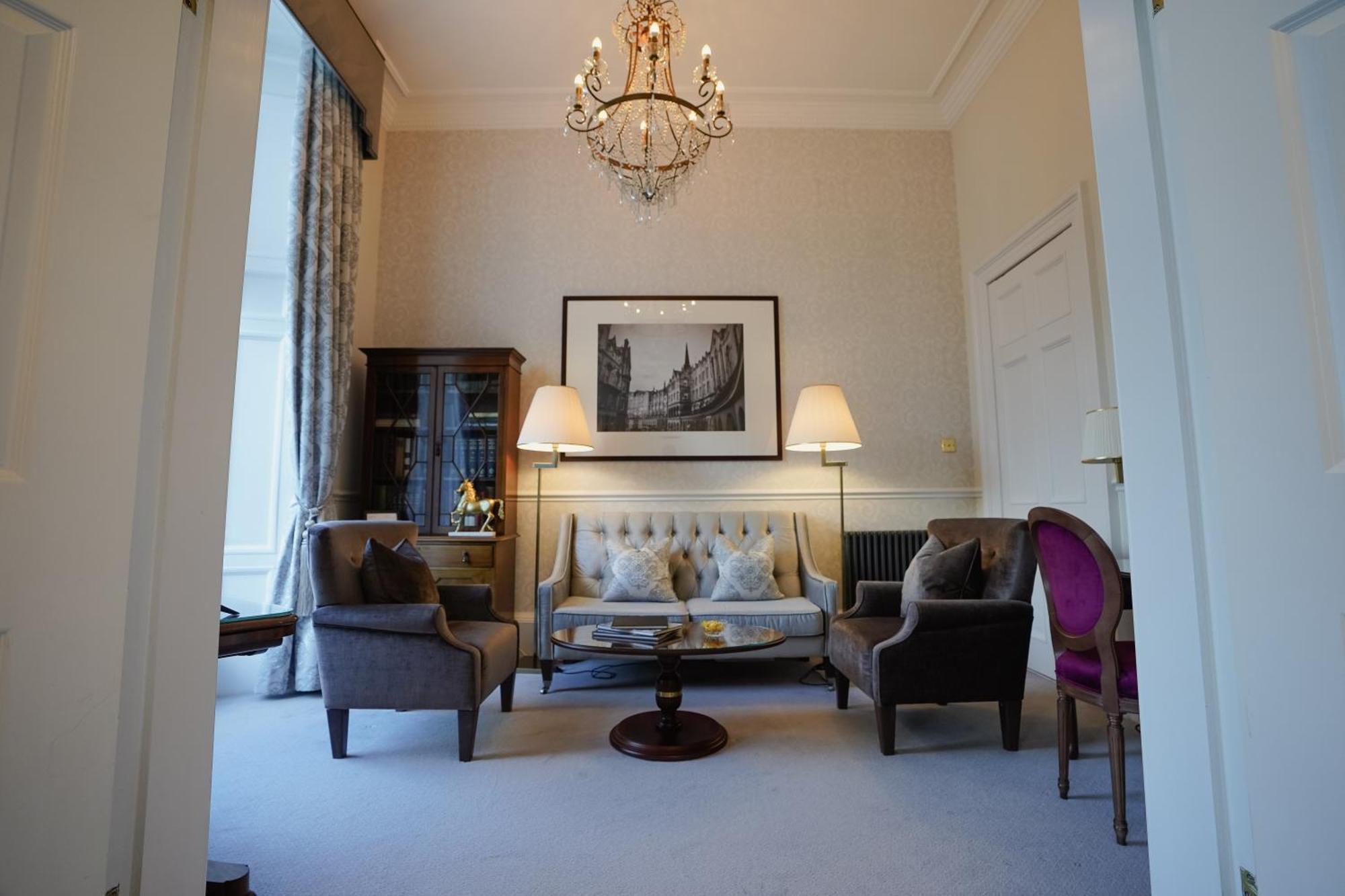 Signature Suite