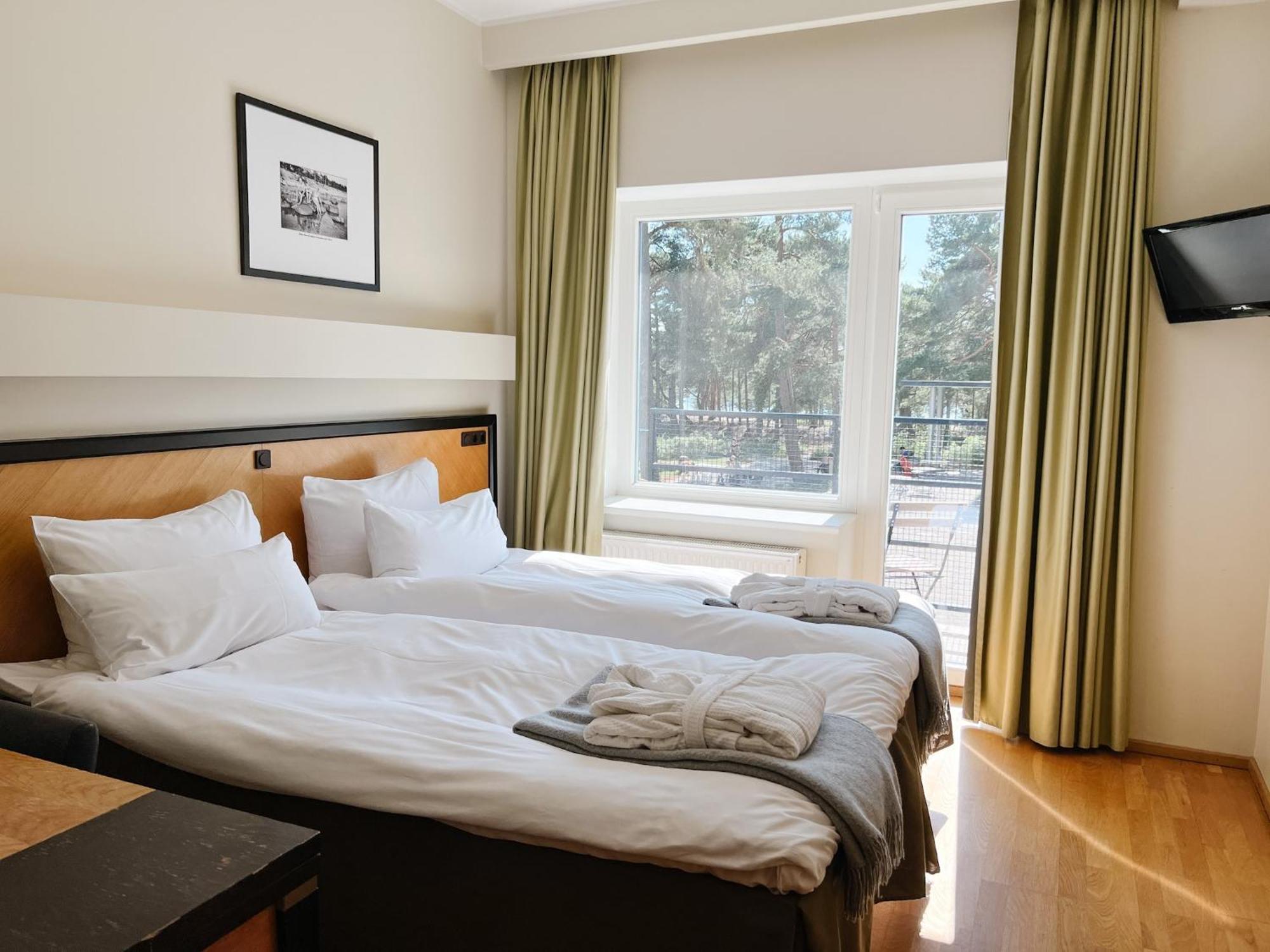 Standard Twin Room Sea View