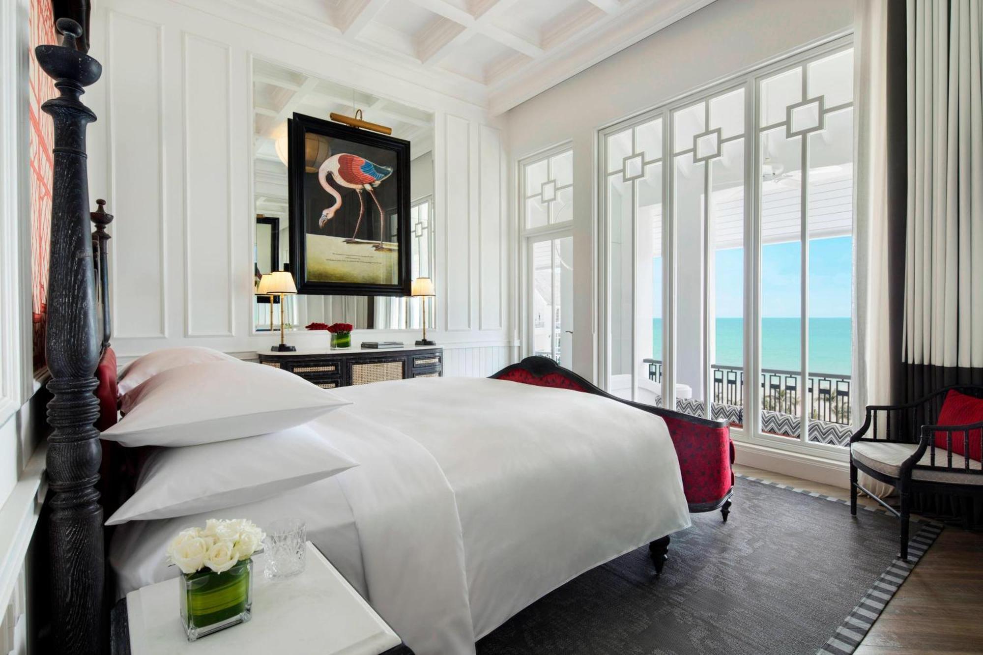 Emerald Bay Room, 1 King Bed, Ocean View, Balcony