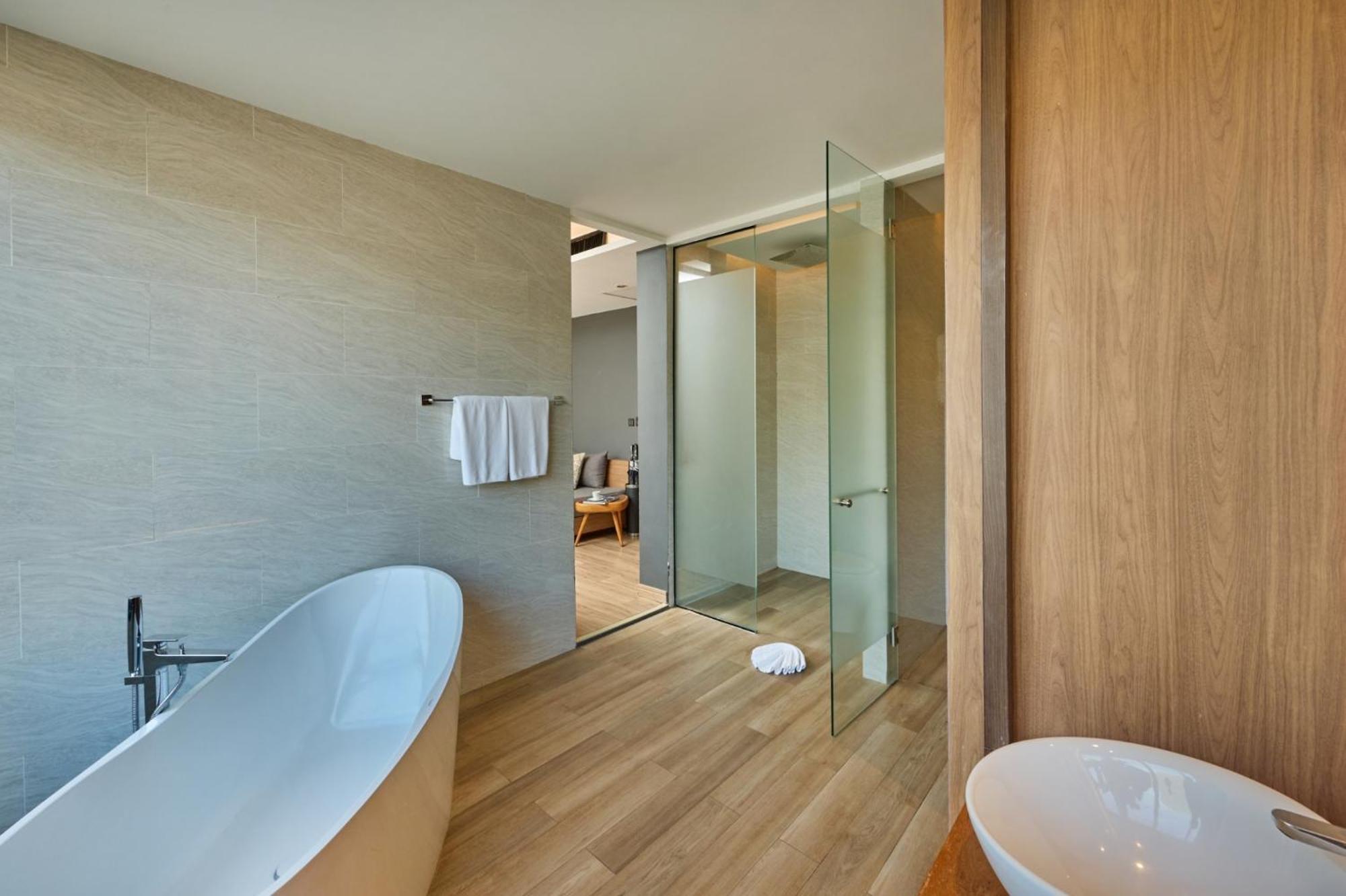 Rom Deluxe
