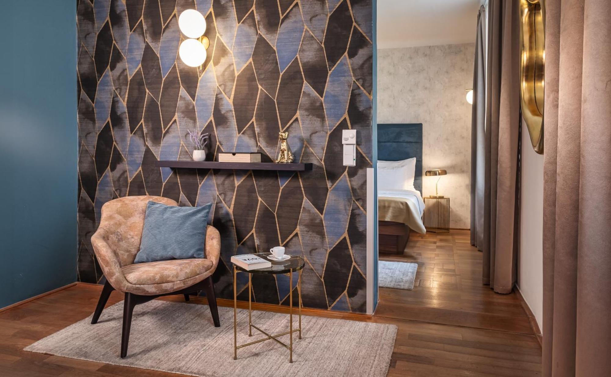 One-Bedroom Apartment,1618343837:JPEG