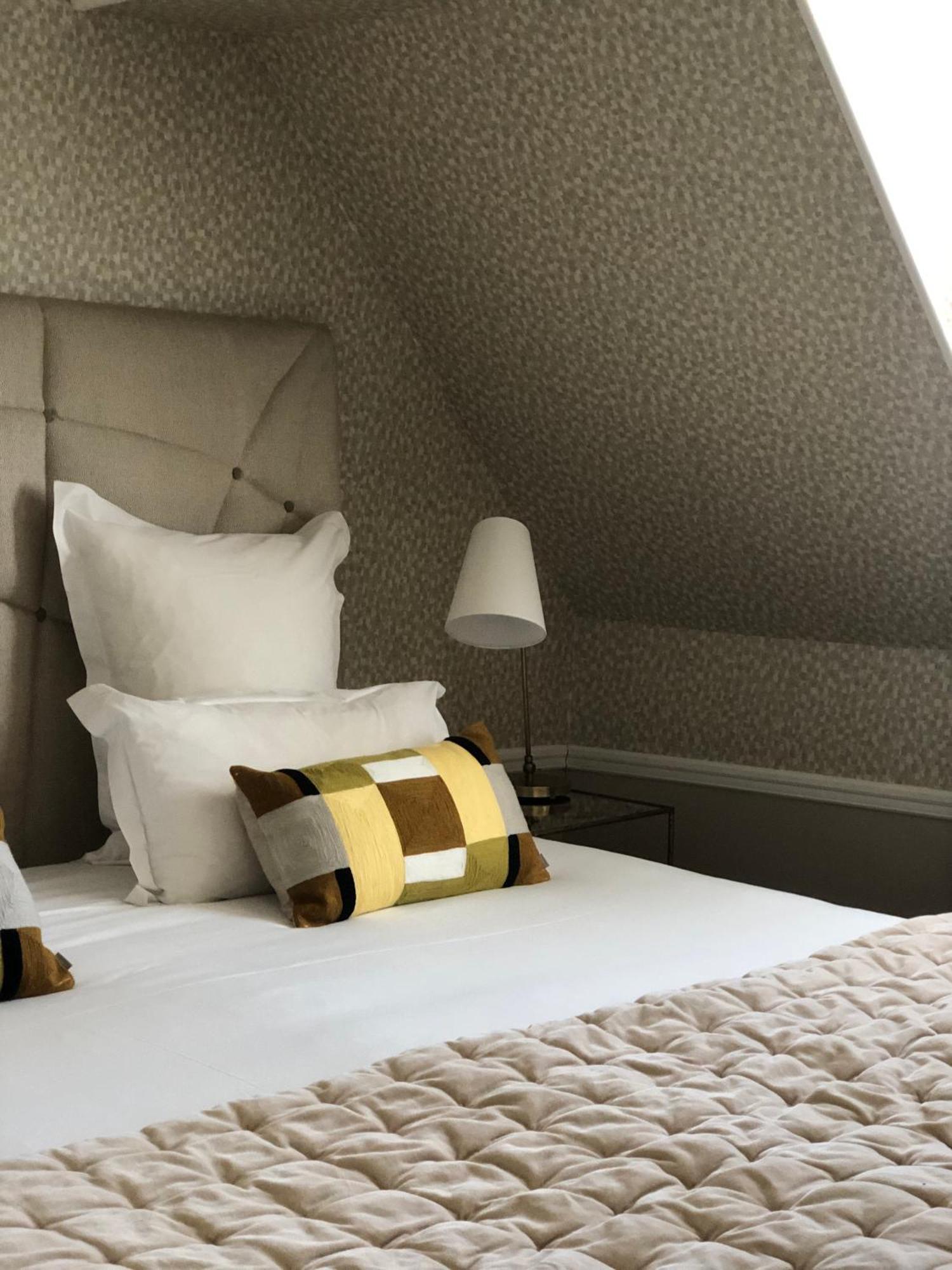 Club Double Room sofa bed