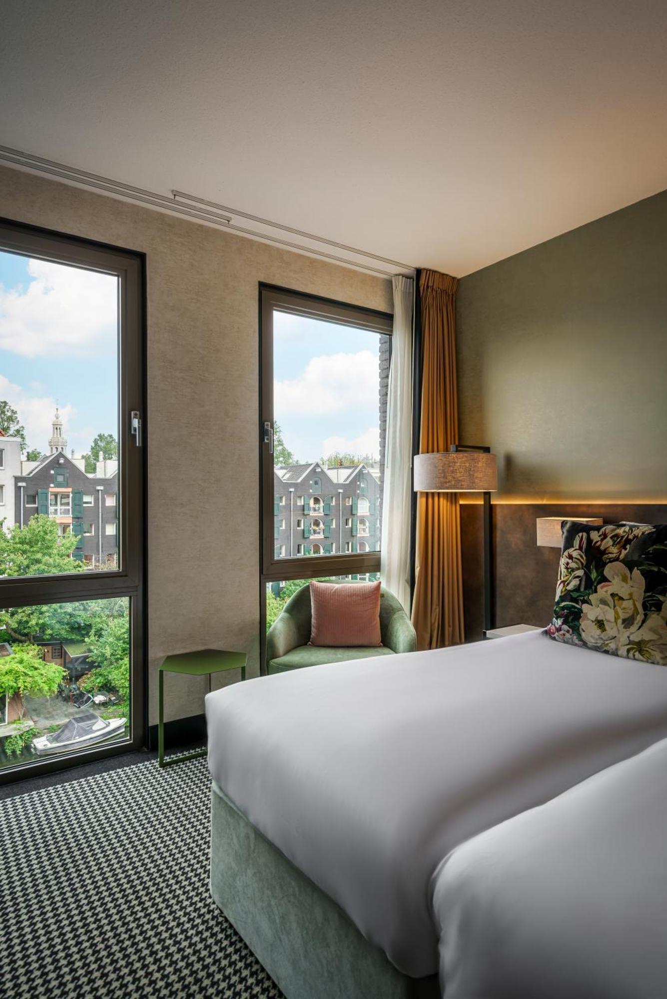 Twin Room Canal View