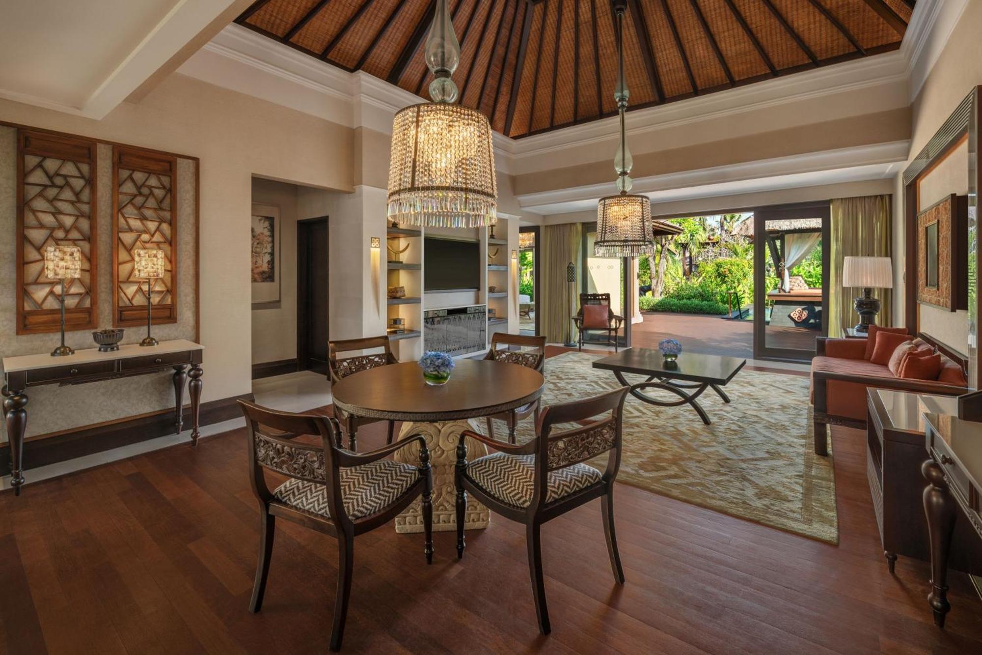 Lagoon Villa 2 Bedroom Villa Lagoon access Private Pool Complimentary Airport Transfer