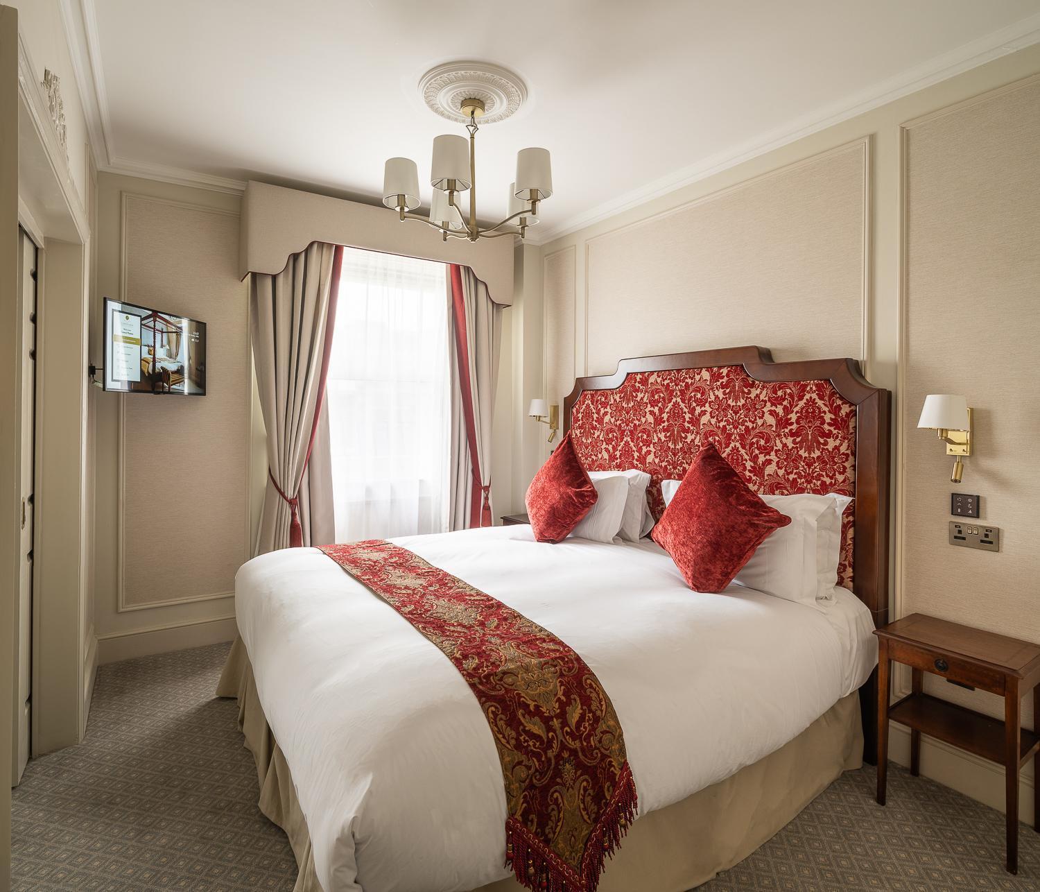 Superior One Bedroom Suite