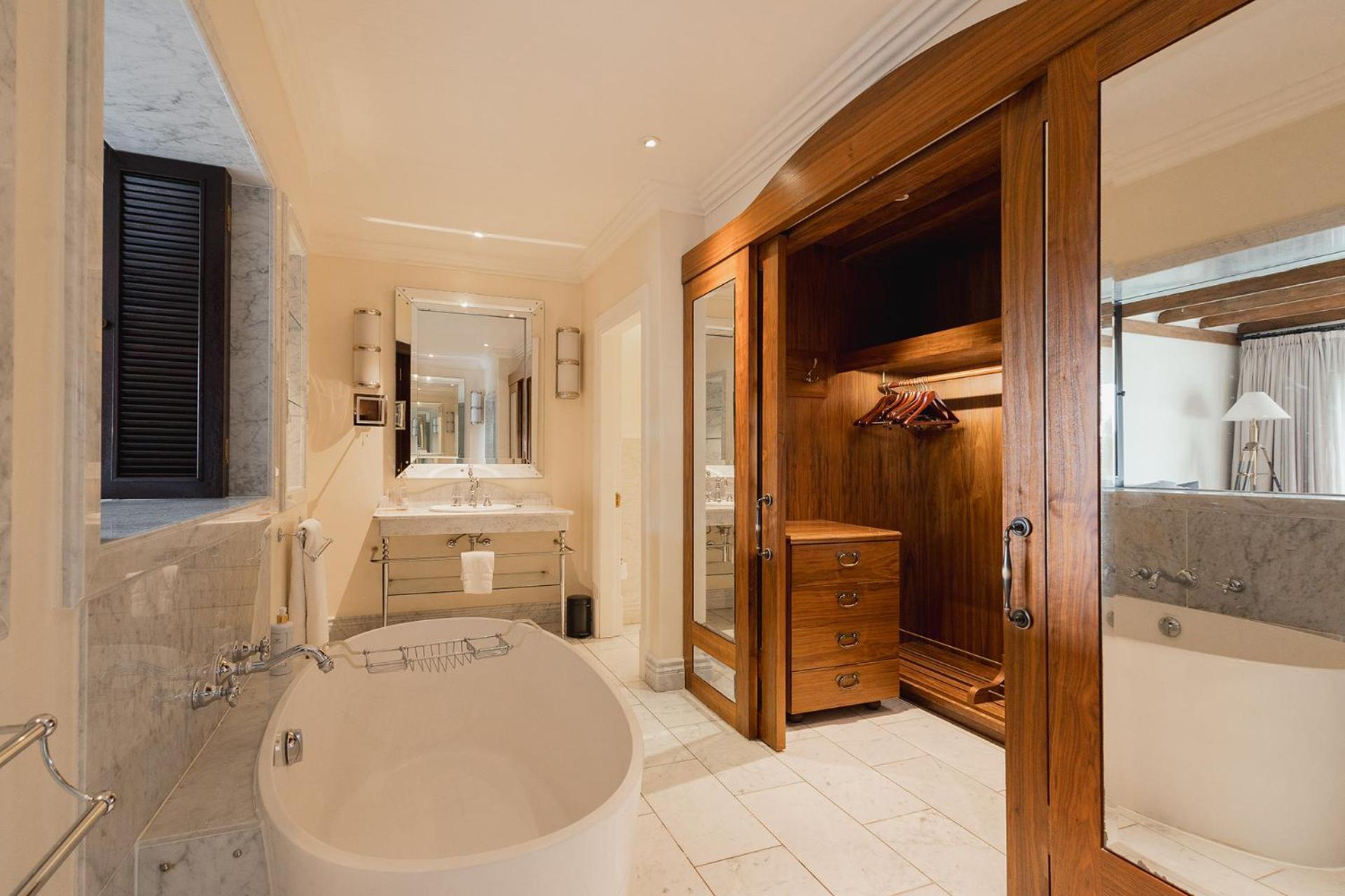 Executive Single Room