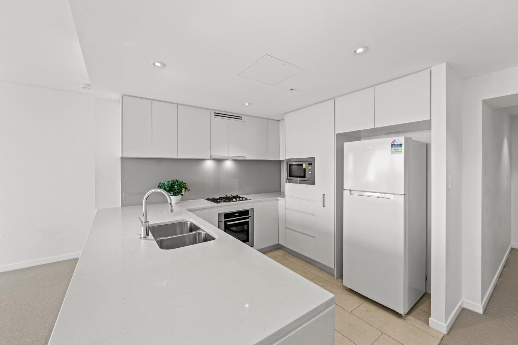 One Bedroom City View Apartment with Study,1621003543:JPEG