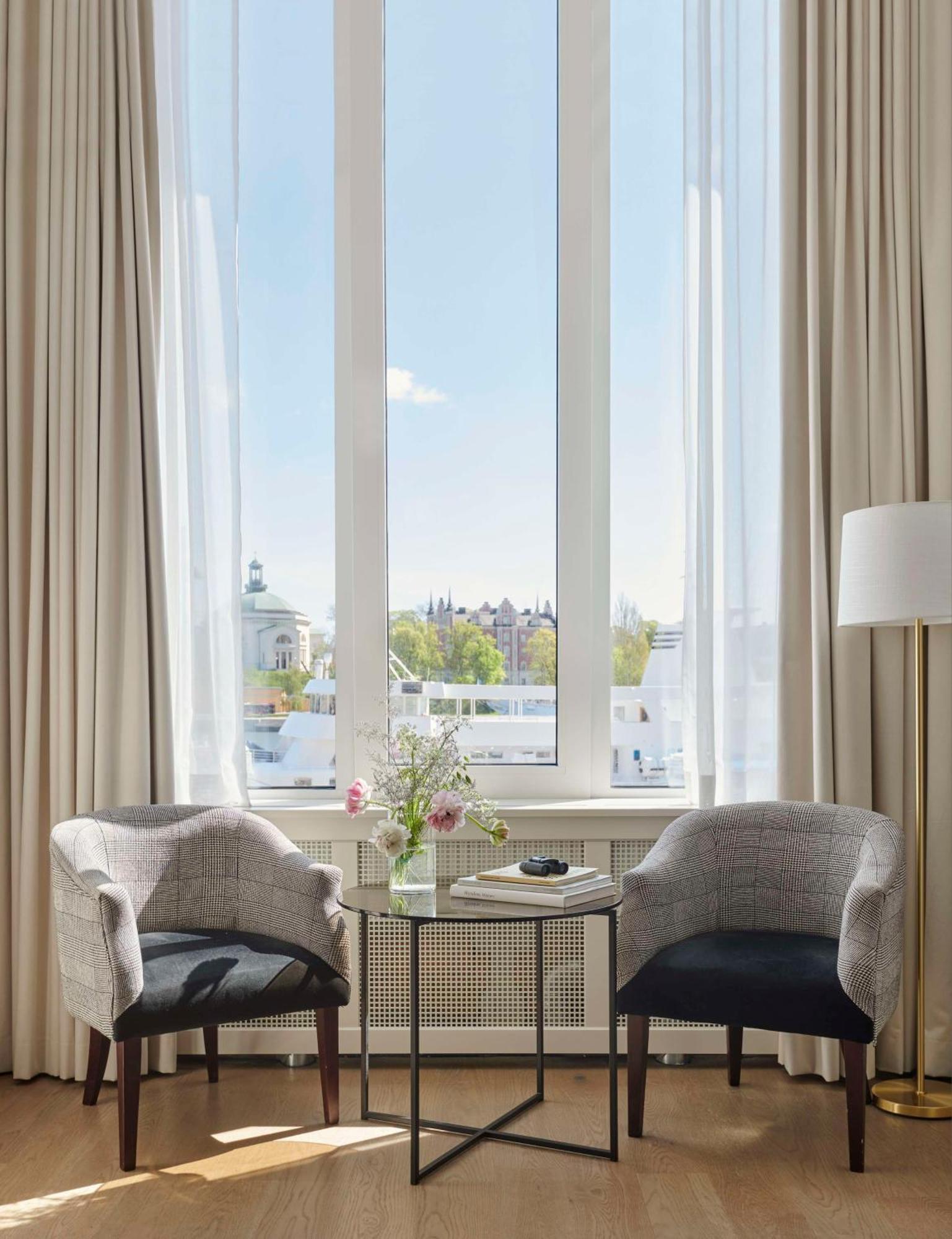 Deluxe King Room with Sea View,1622012351:JPEG