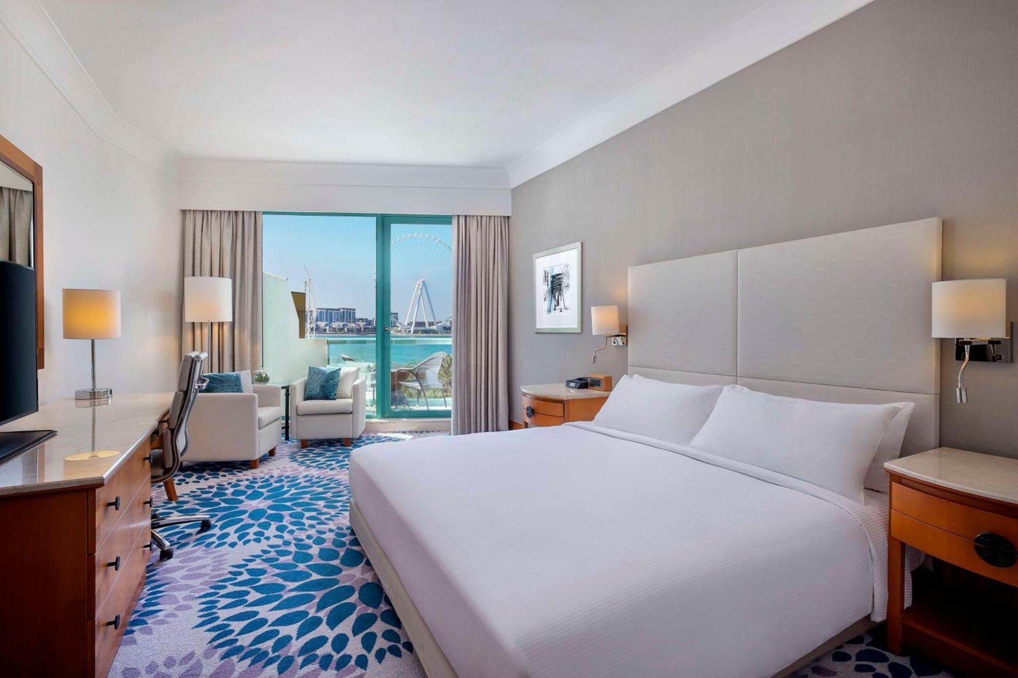 Deluxe King Room Ain Dubai Sea View