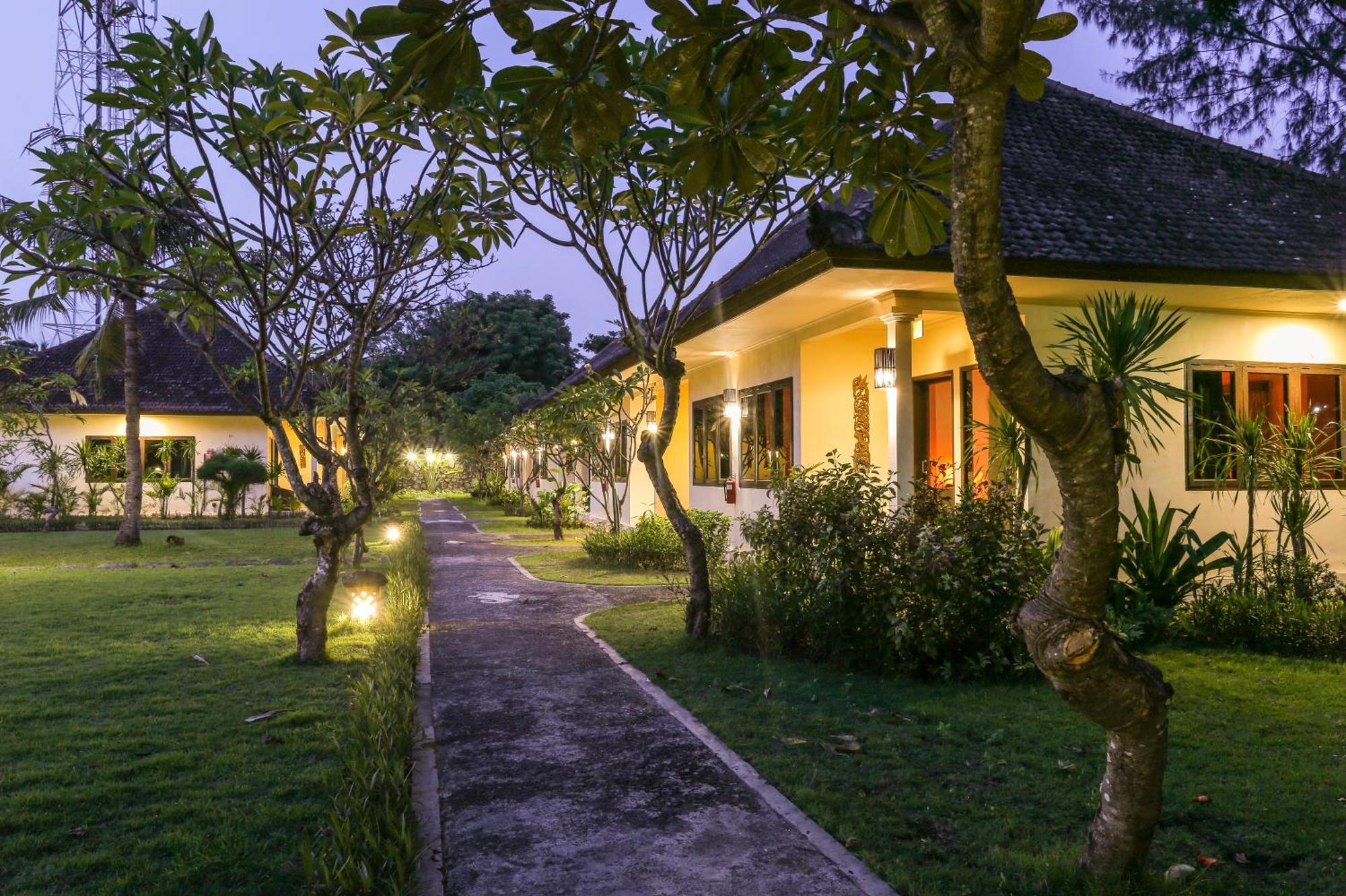 Deluxe Ombak Twin Room Includes