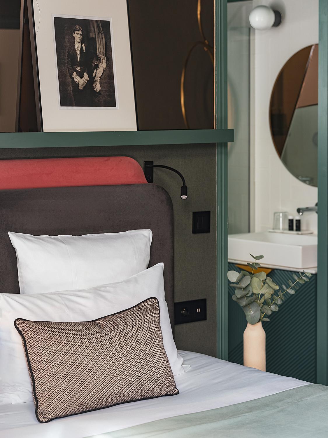 Prestige Adjacent Rooms