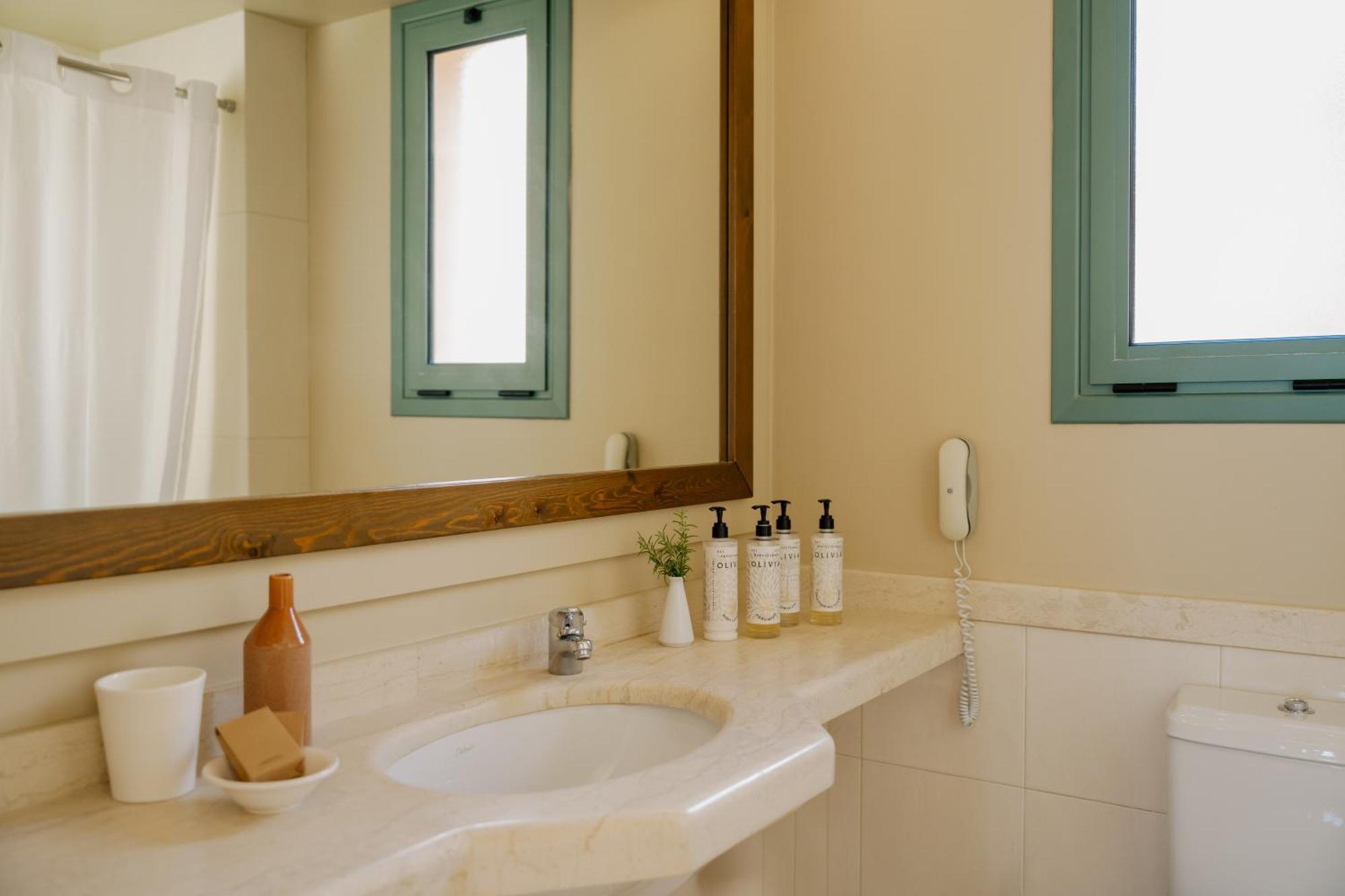 Two-Bedroom Suite,1641041434:JPEG