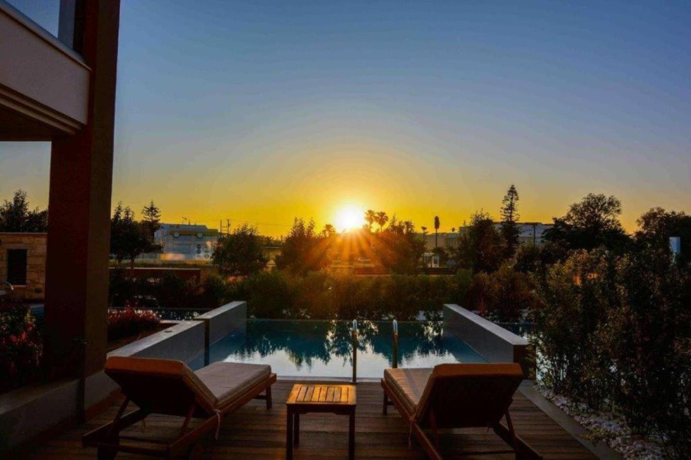 Luxury Executive Suite Private Pool Inland View