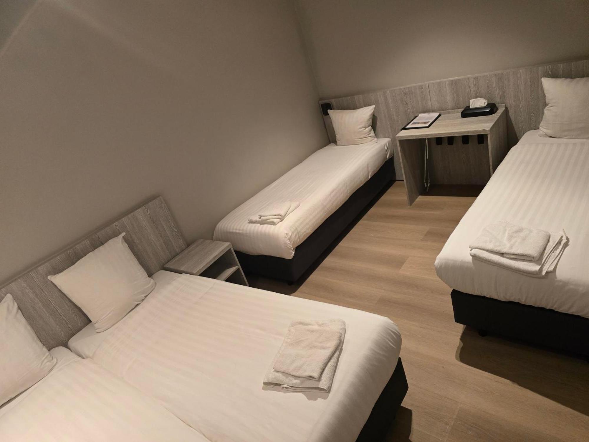 Quadruple Room Private Bathroom