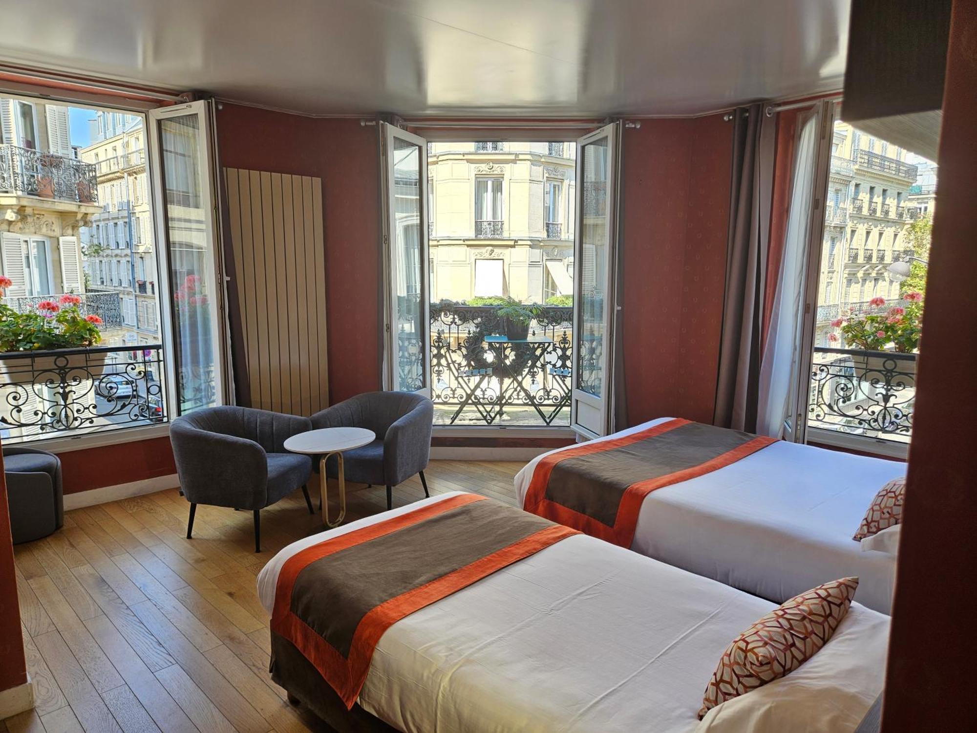 Triple Room 2 Beds