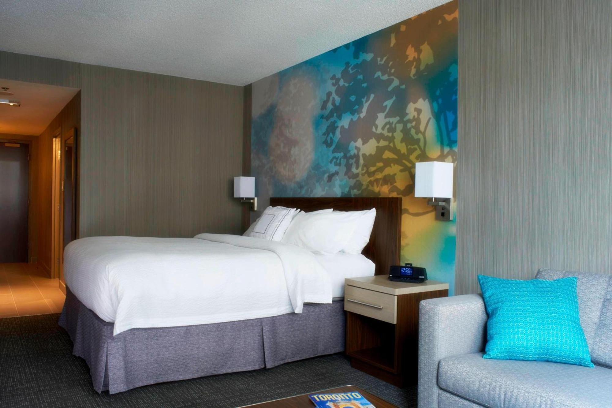 Deluxe King Room,1632213216:JPEG