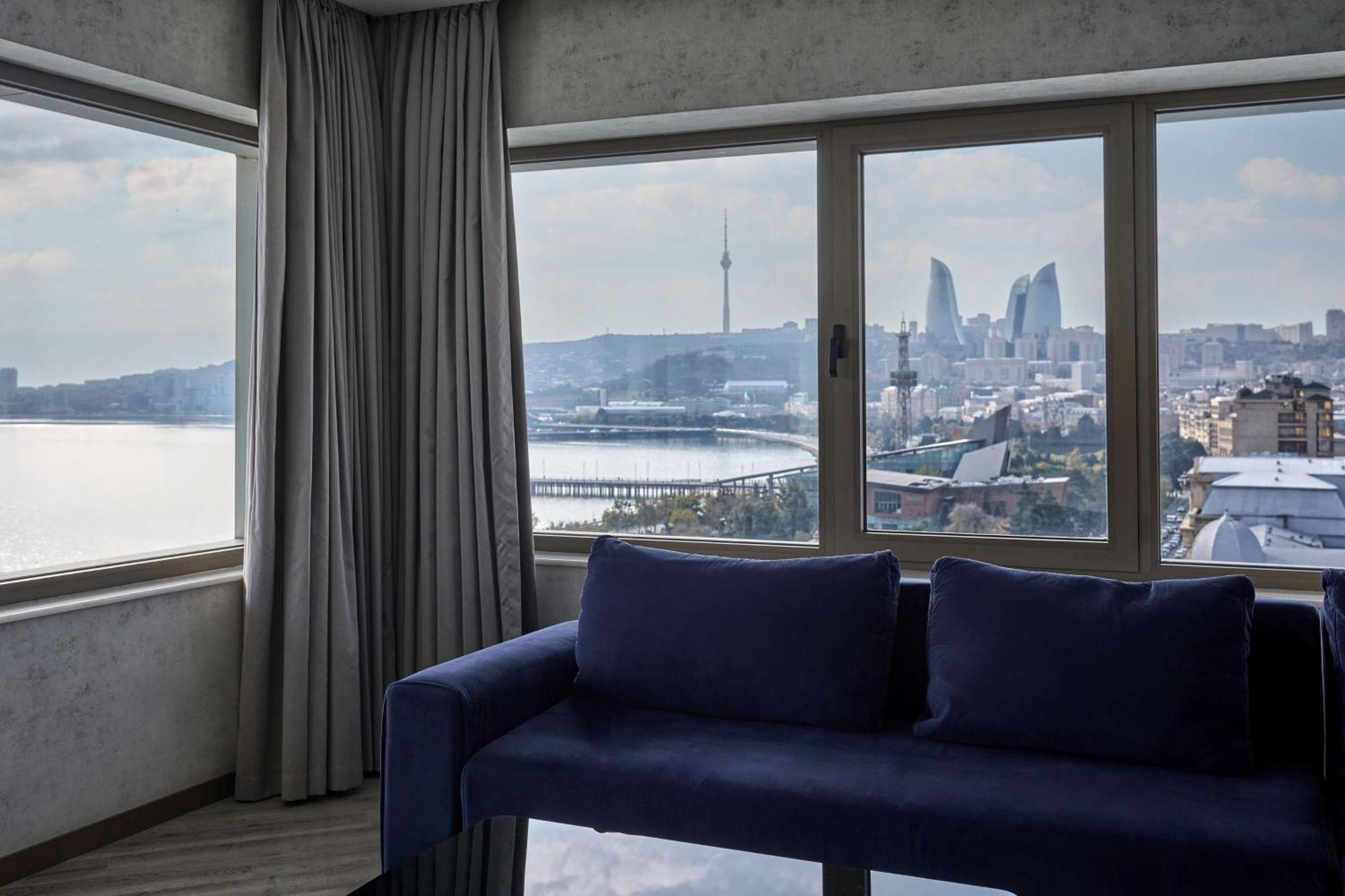 One-Bedroom Apartment Terrace Sea View