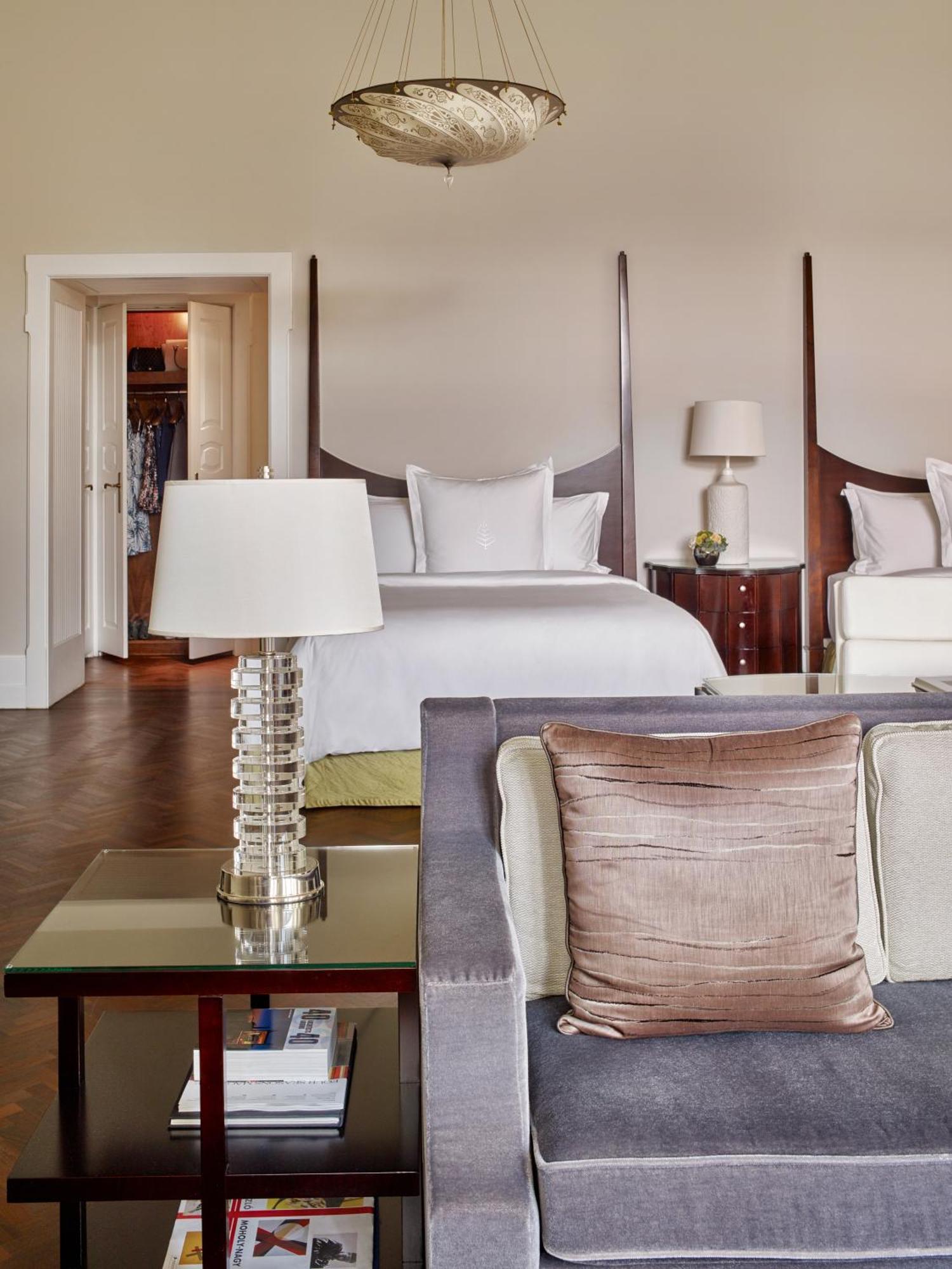 River View Park Suite Two Queen Beds