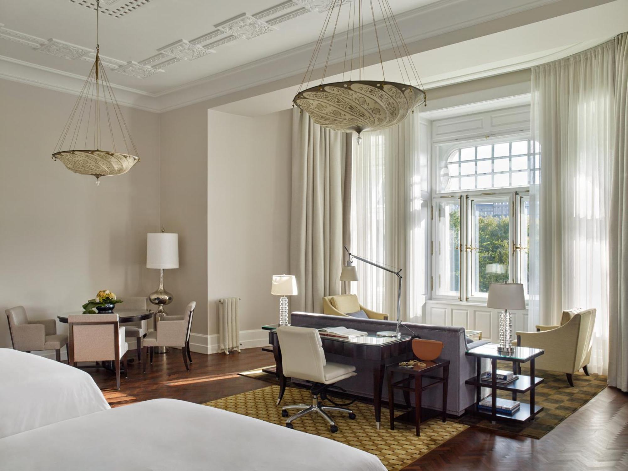 River View Park Suite Two Queen Beds