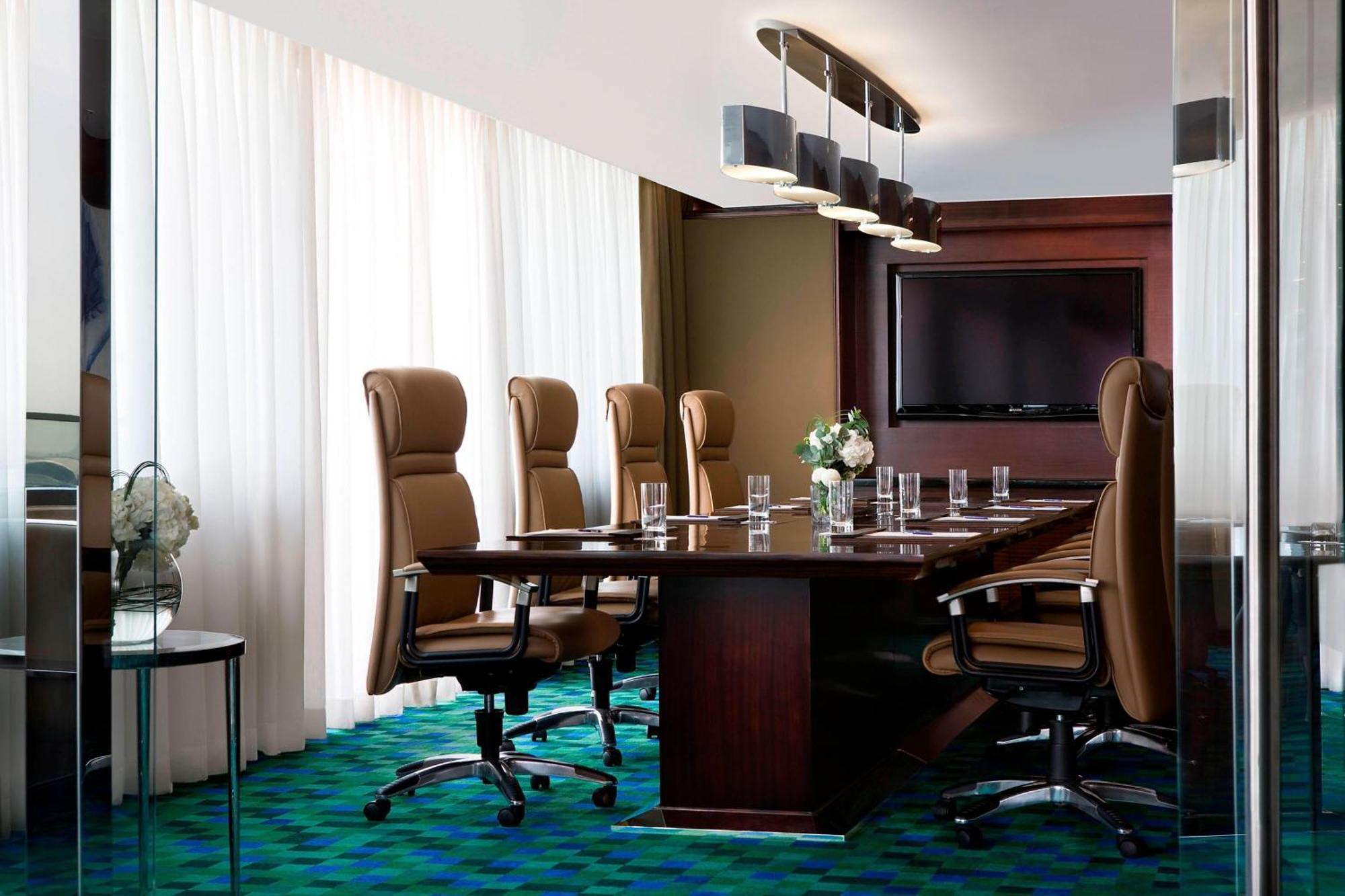 2 Double Beds Sea View Executive Lounge Access Room