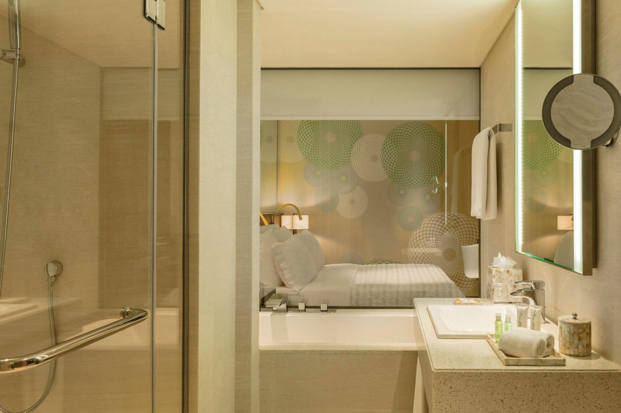 Superior Deluxe King Room Sea View