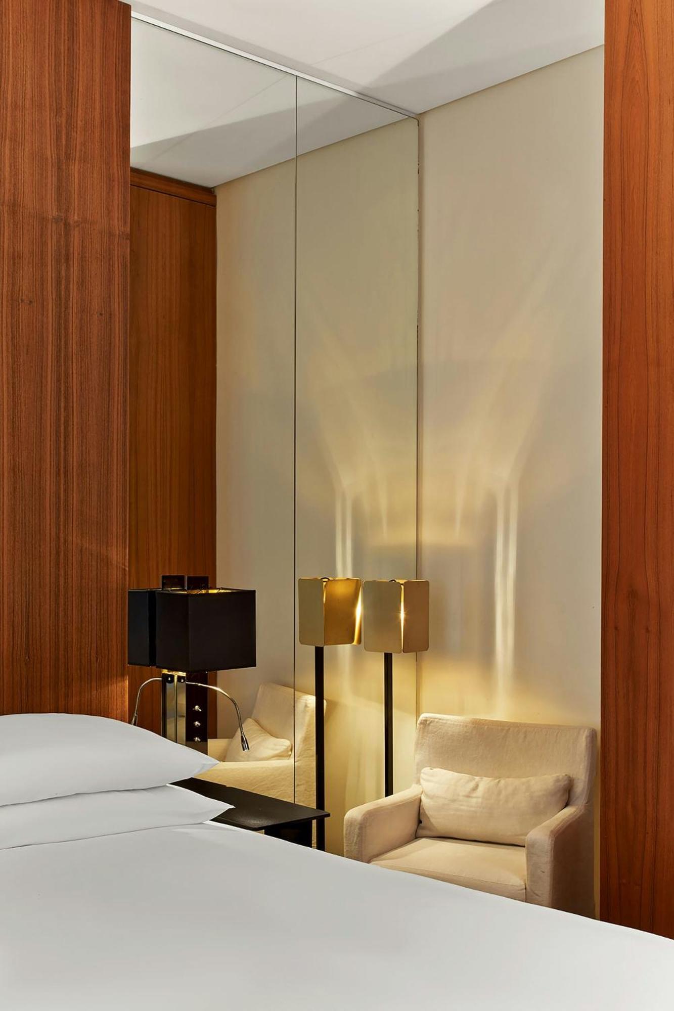 Prestige King Room