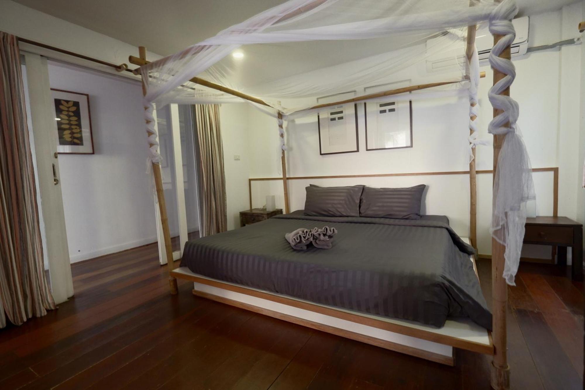 Beach House Upper Floor
