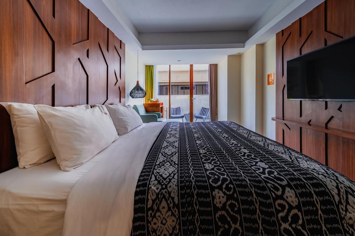 Max Happiness Room