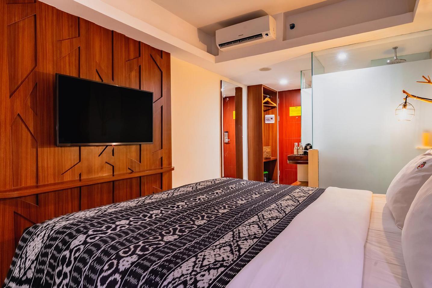 Max Happiness Room