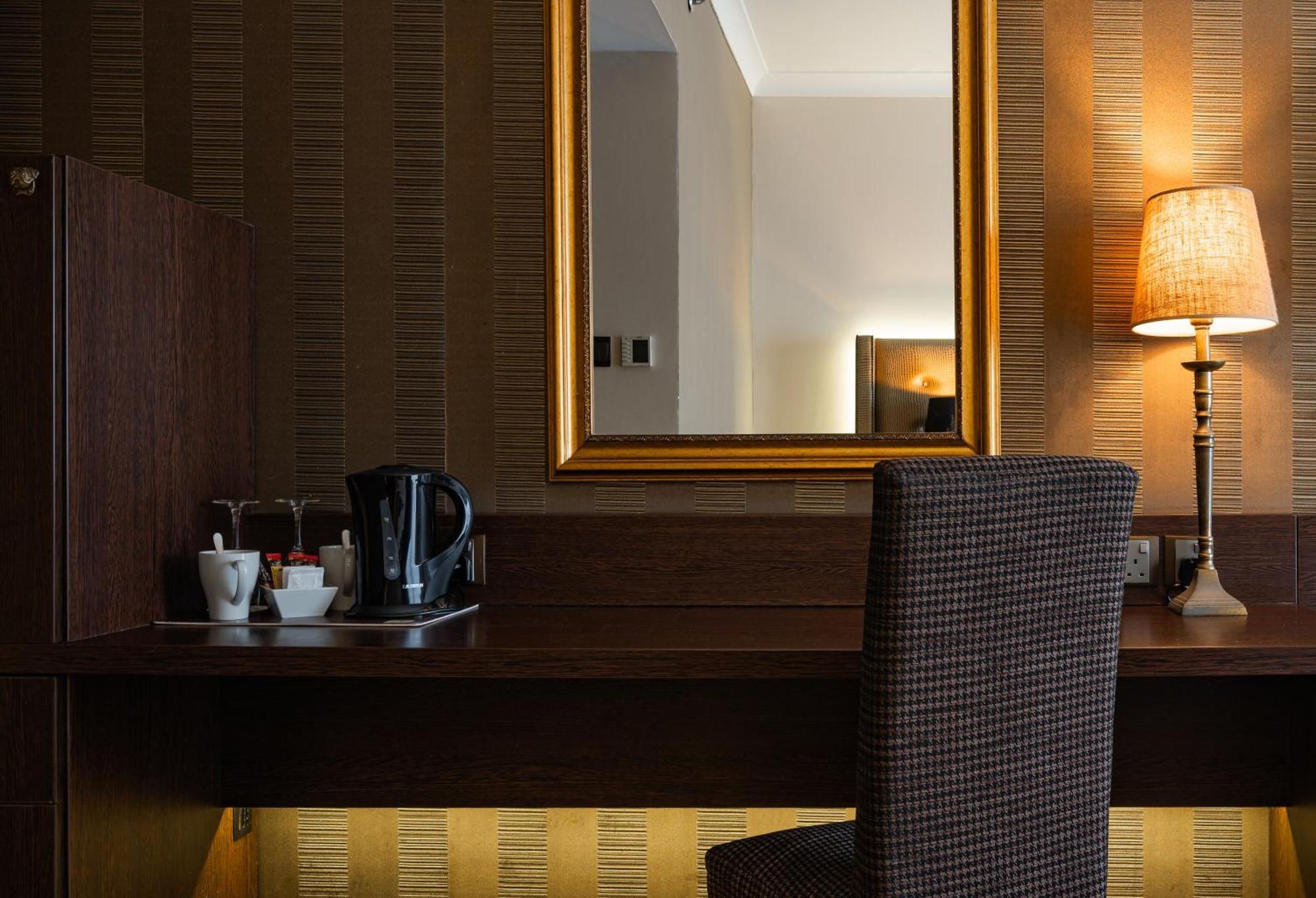 Double or Twin Room Balcony