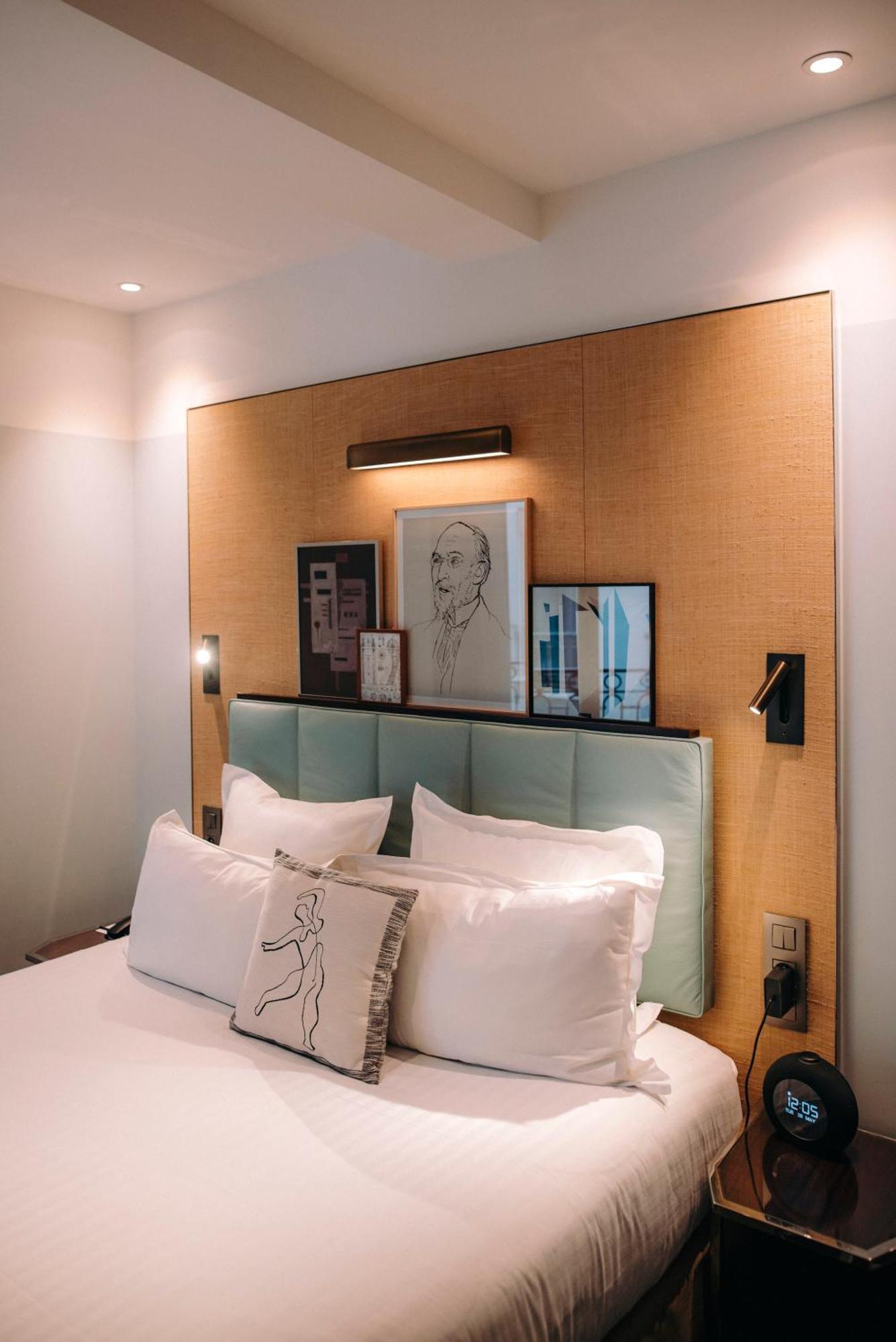 Deluxe Double Room Pool Access