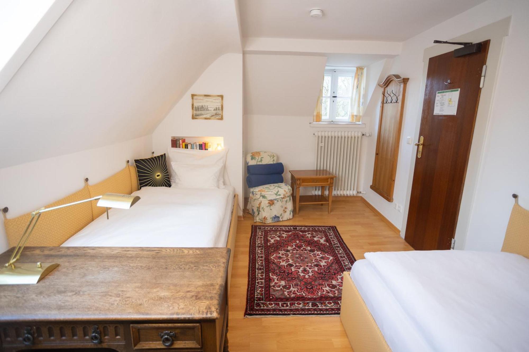 Economy Double or Twin Room,1638457358:JPEG