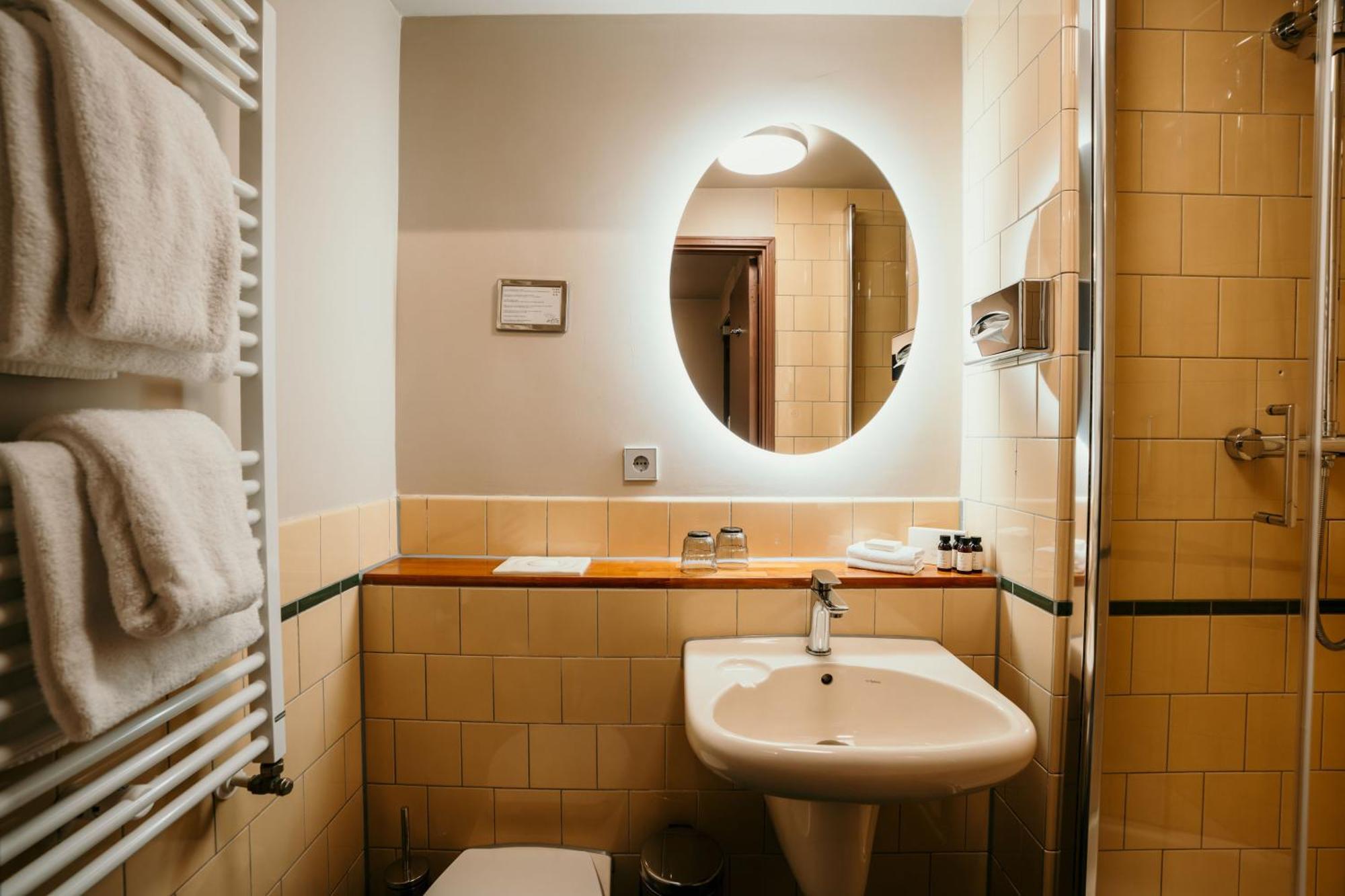 Single Room