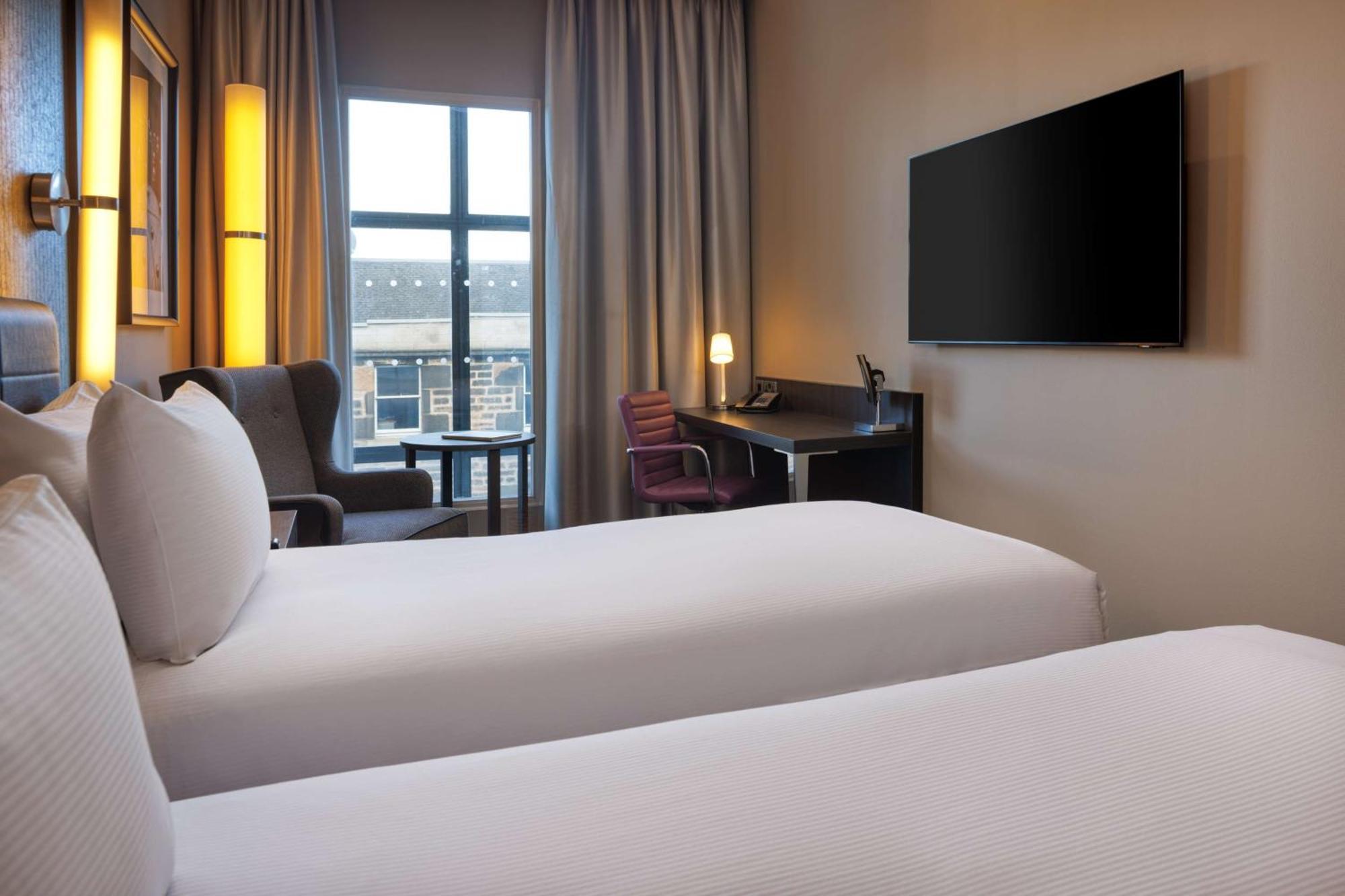 Twin Guest Room with two Single Beds