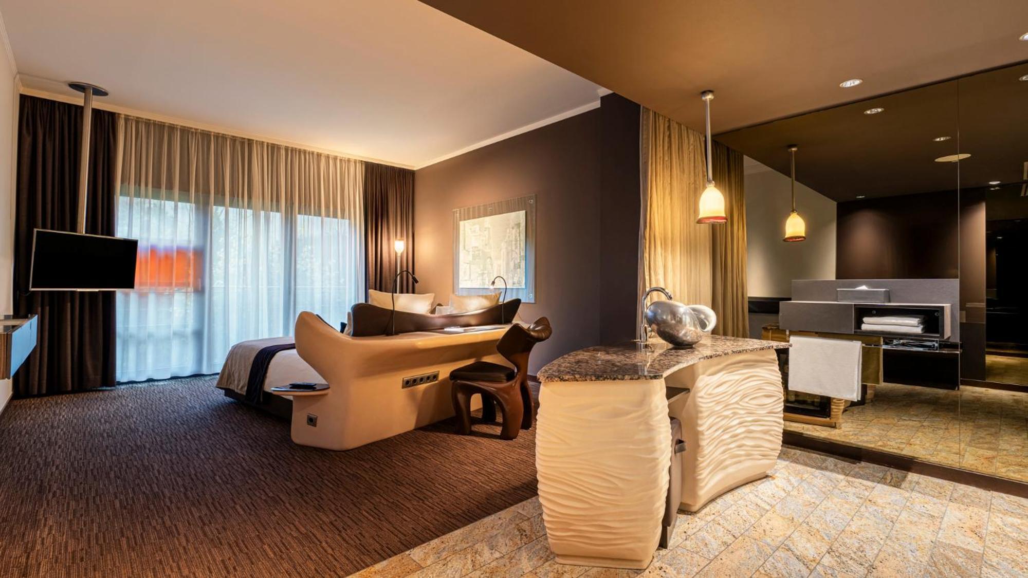 Room East