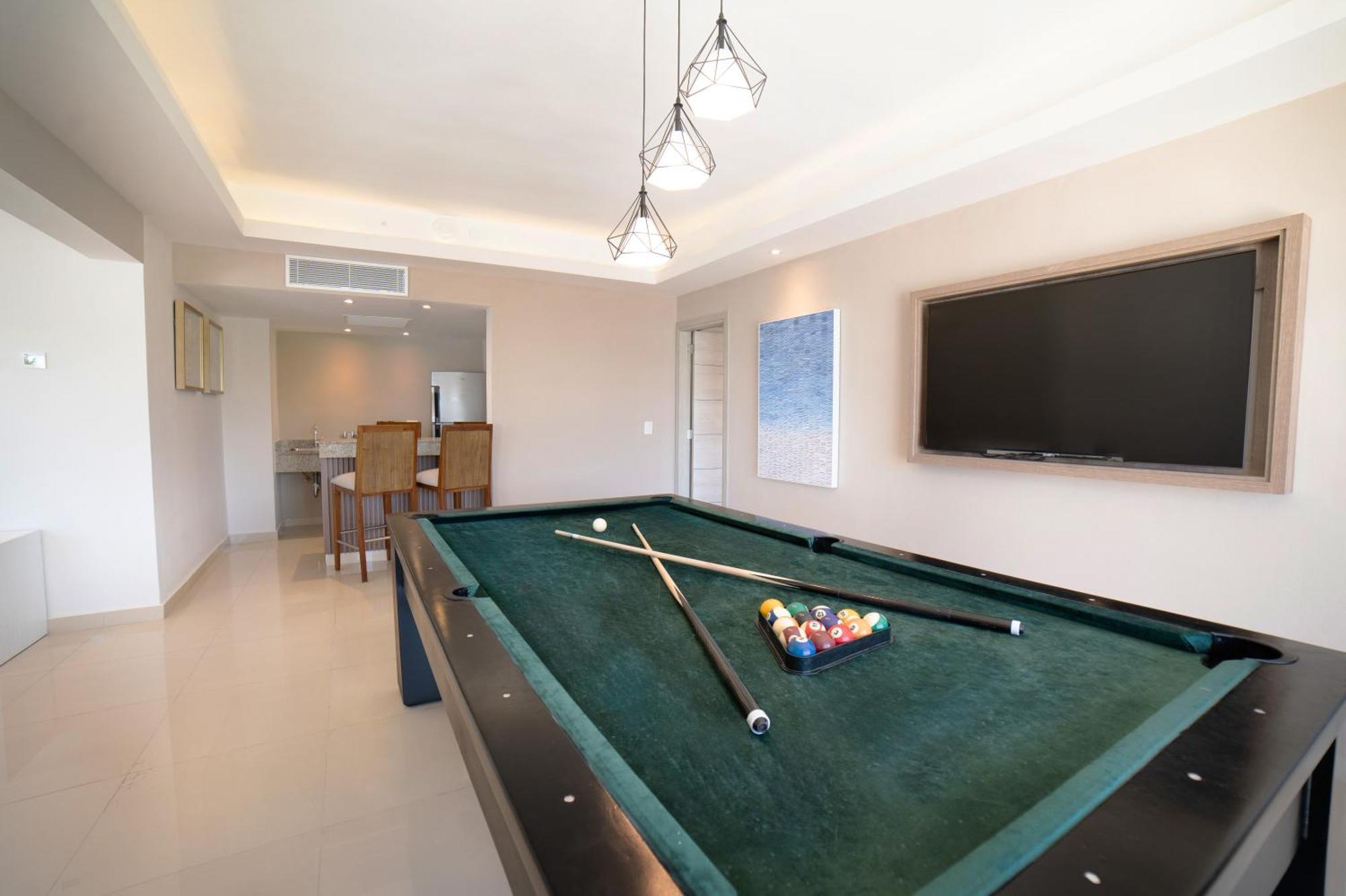 Luxury Chairman Two Bedroom Suite Ocean Front Diamond Club