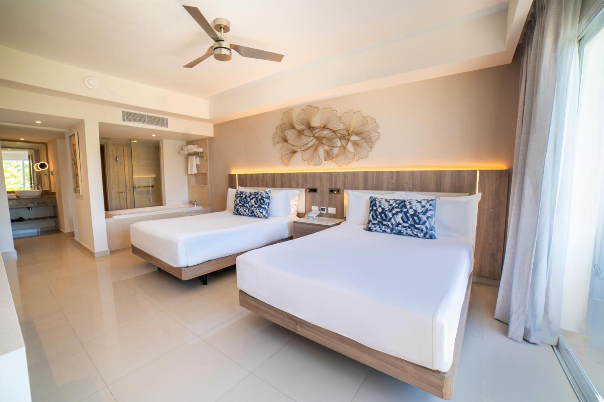 Luxury Chairman Two Bedroom Suite Ocean Front Diamond Club