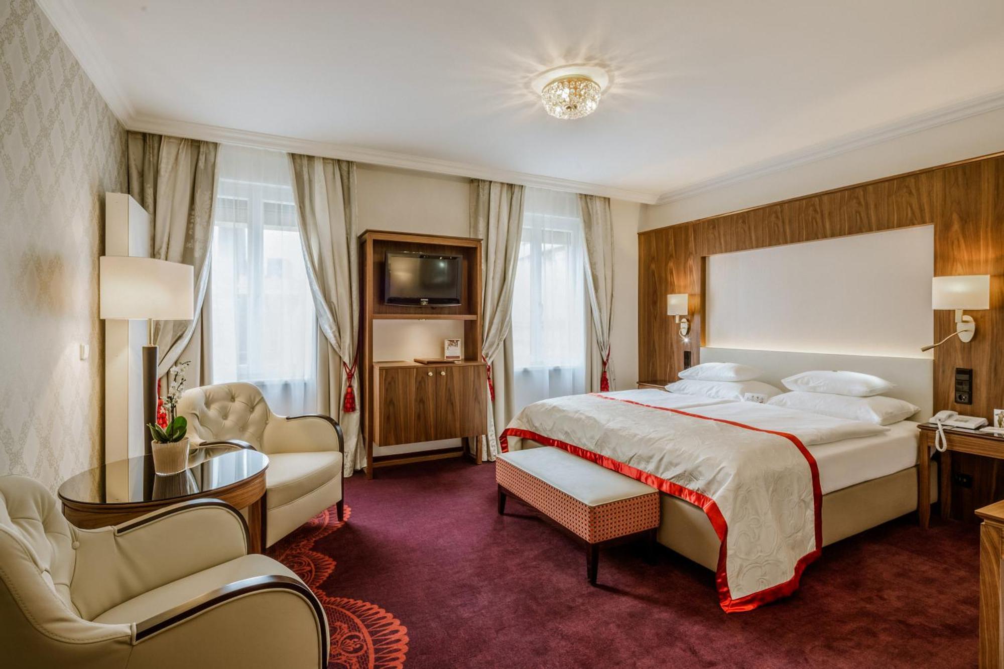 Superior Double Room,1651726386:JPEG