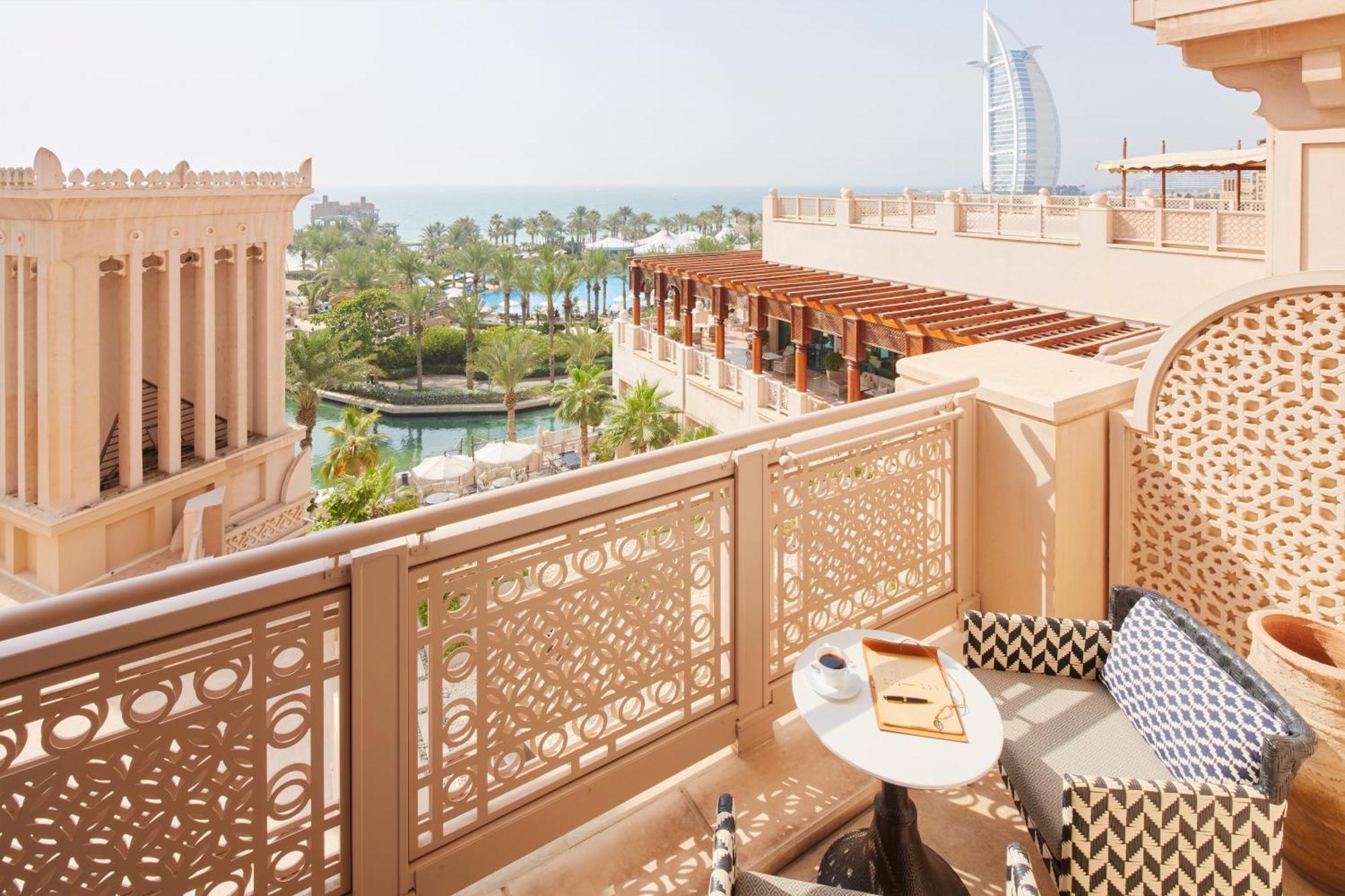 Junior Ocean View Suite Airport Transfers Suite Benefits