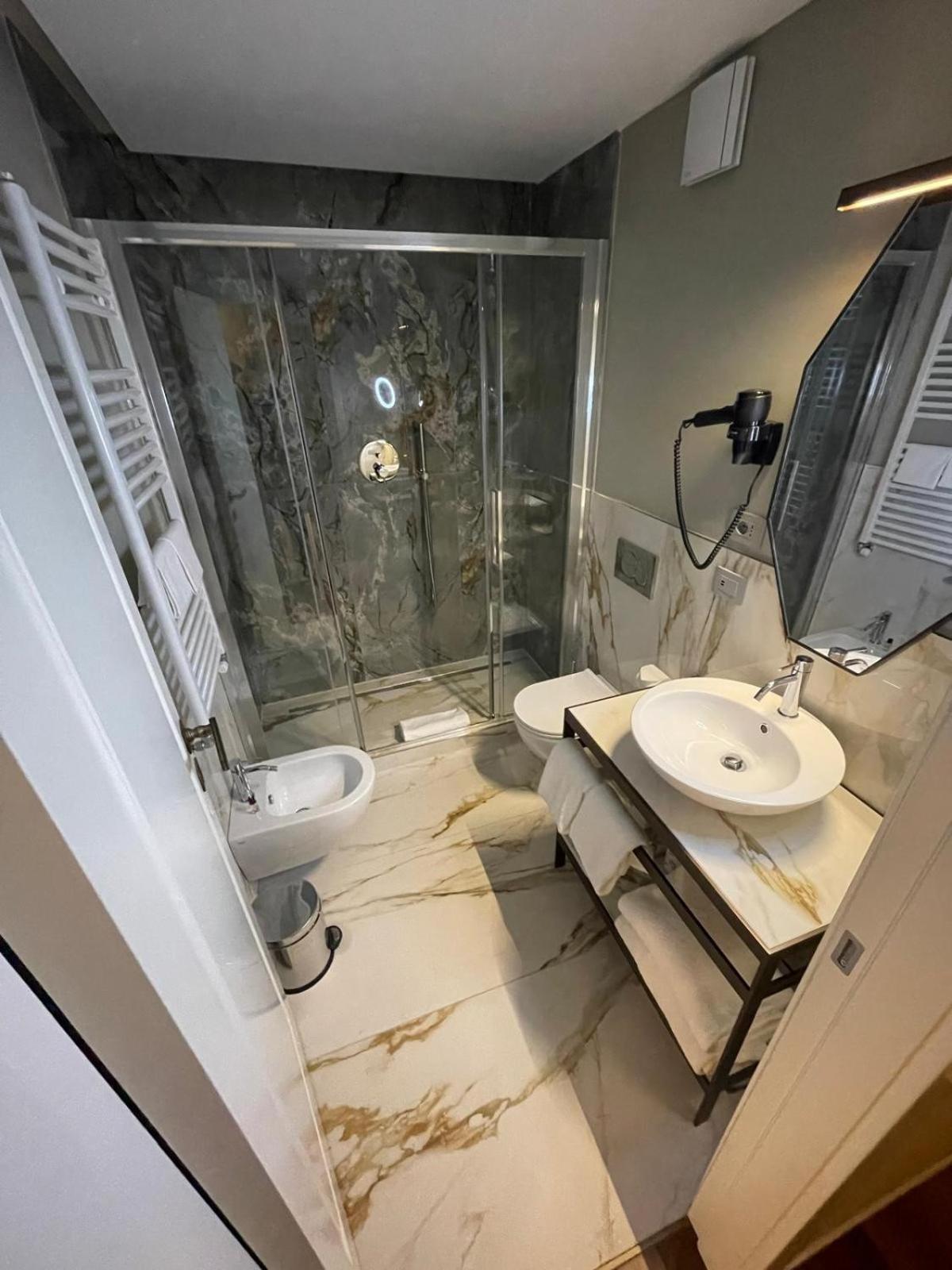 Classic Double Room,1642959574:JPEG