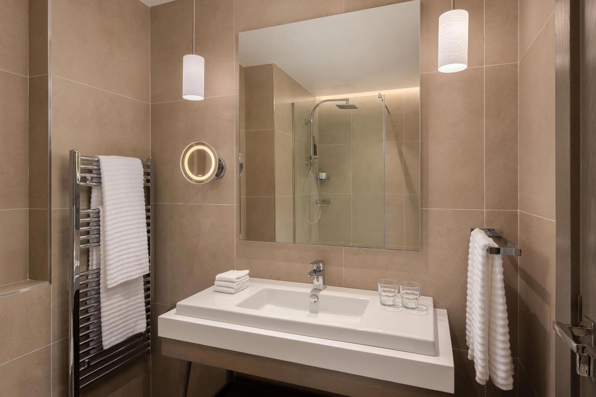 Luxury Infinity Bay Suite Sea View Private Pool