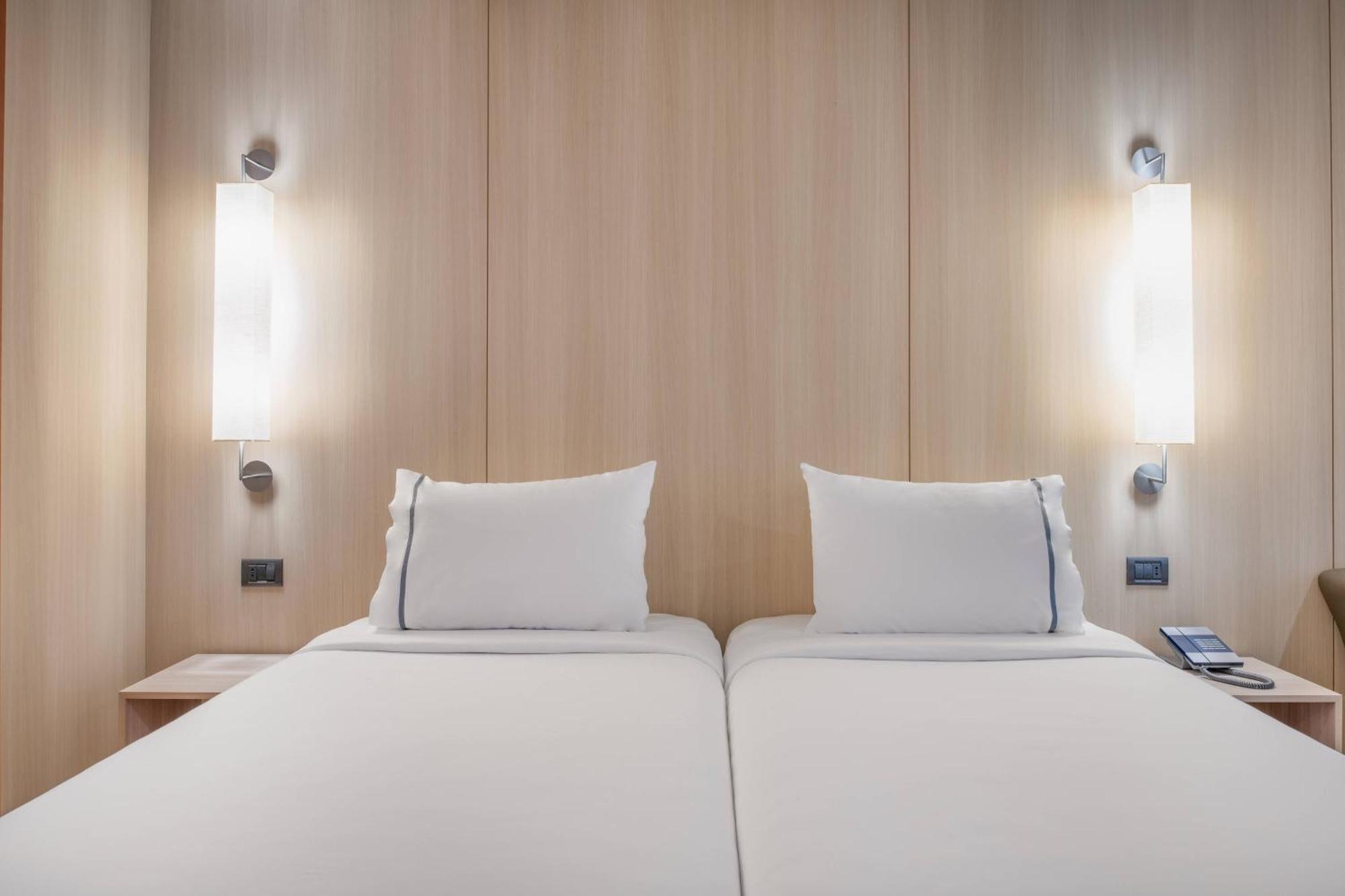 Standard room, Guest room, 2 Twin/Single Bed(s),1643138263:JPEG