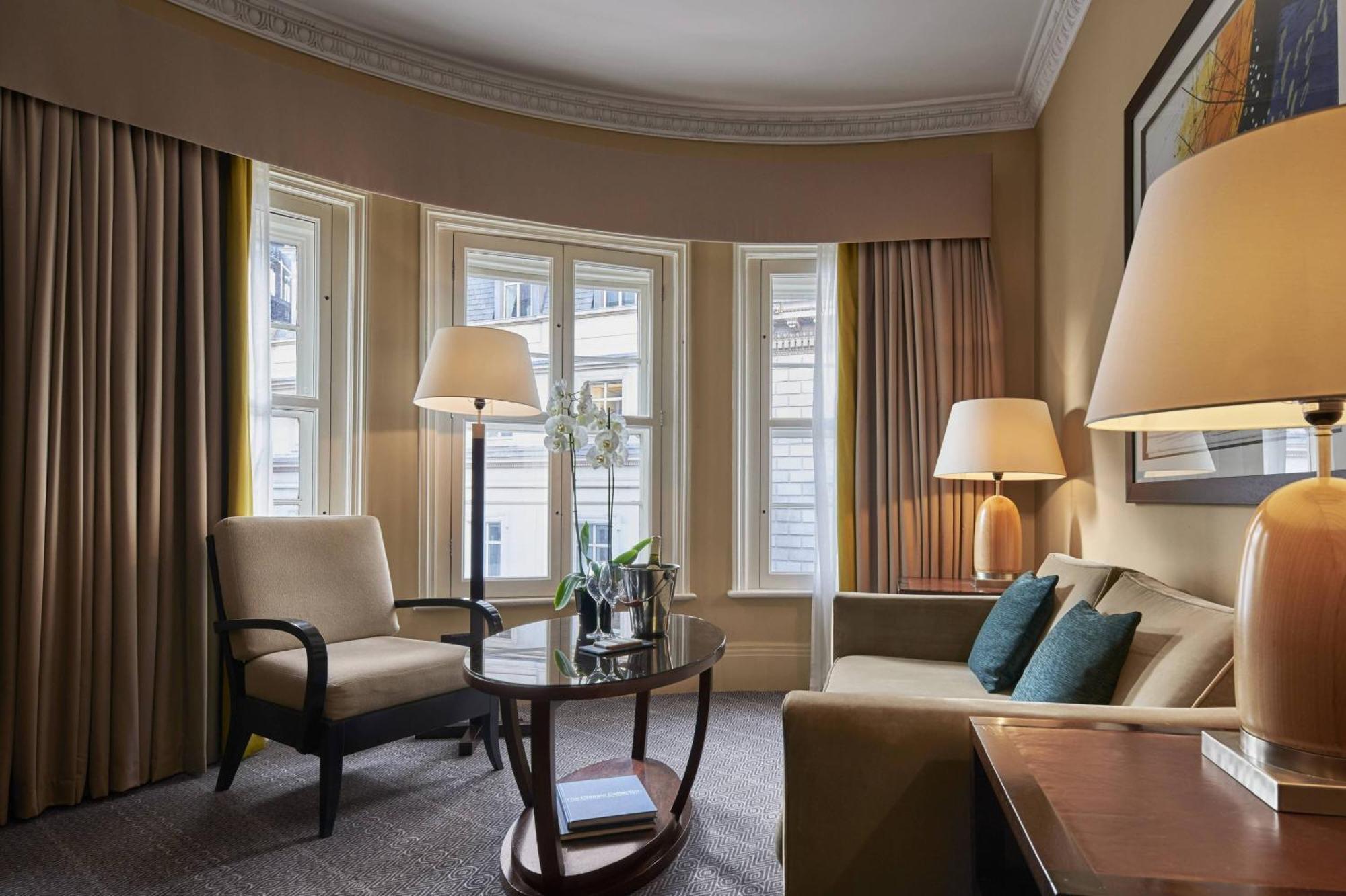Suite 1 Bedroom Suite 1 King