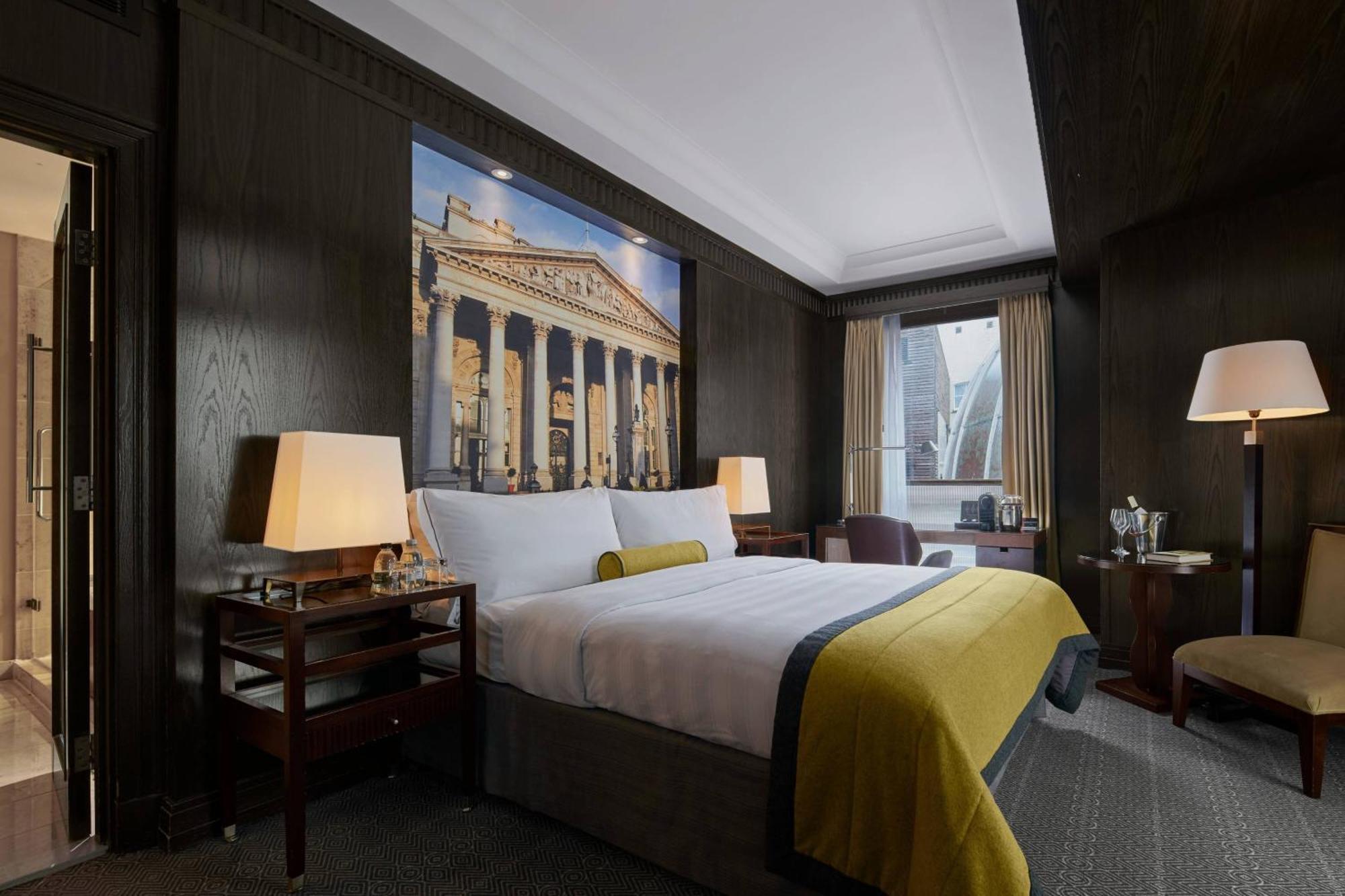 Signature Guest room 1 King