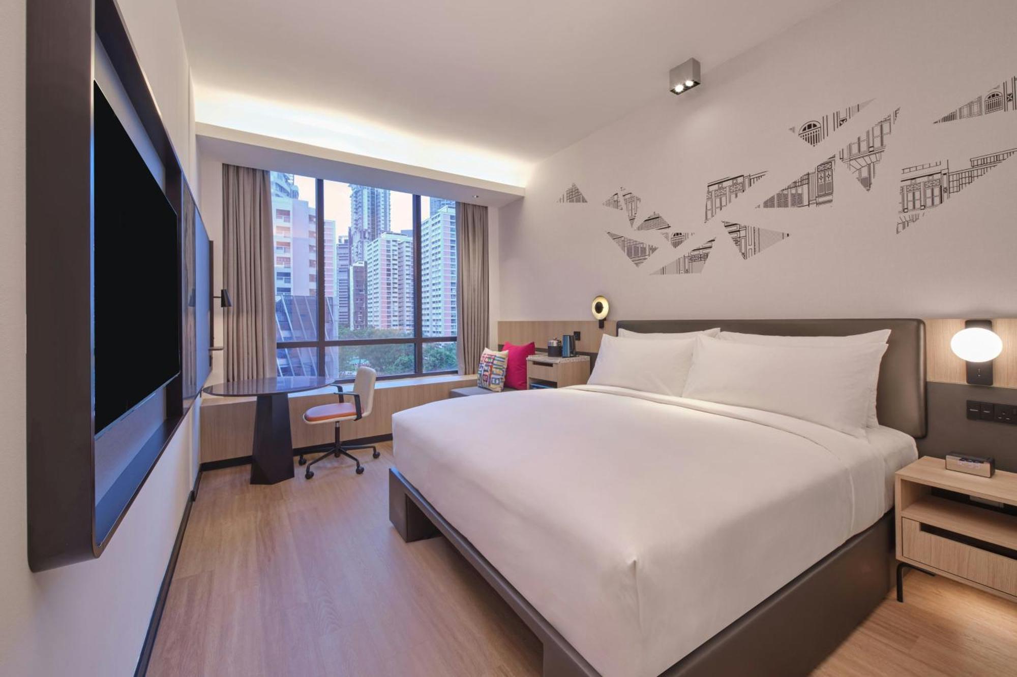 Urban Guest room 1 King West Wing