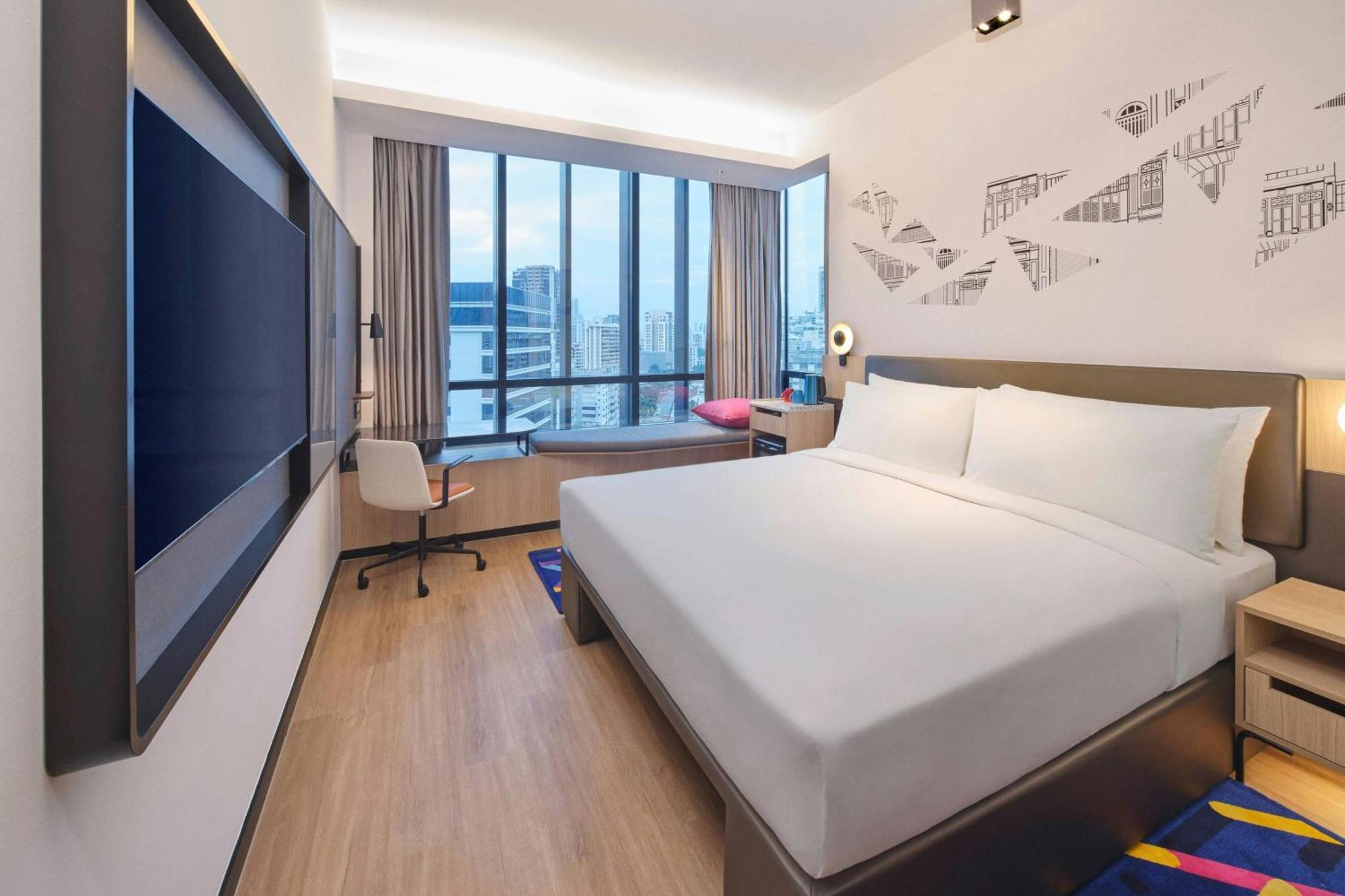 1 Bedroom Suite 1 King West Wing