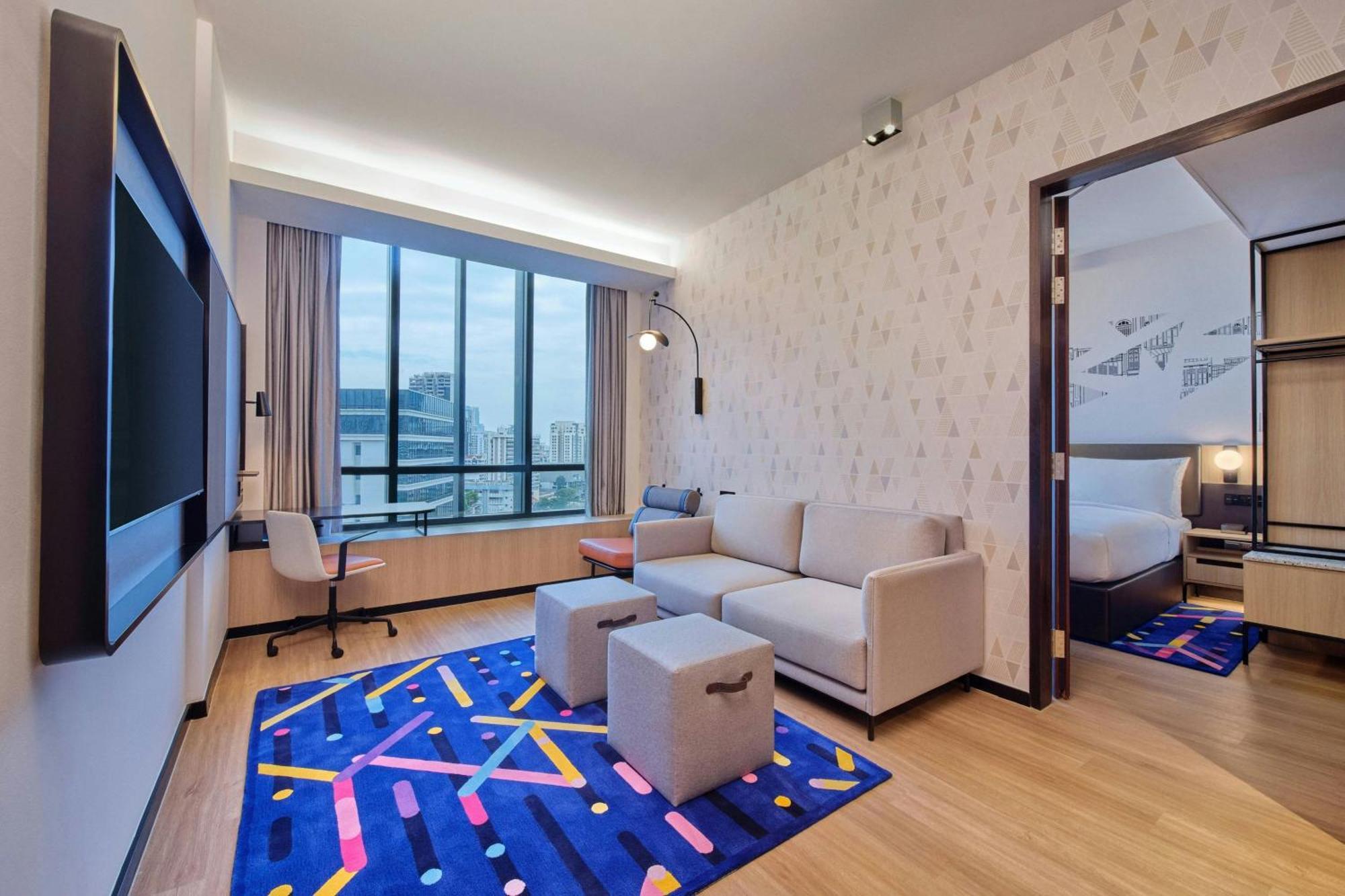 1 Bedroom Suite 1 King West Wing