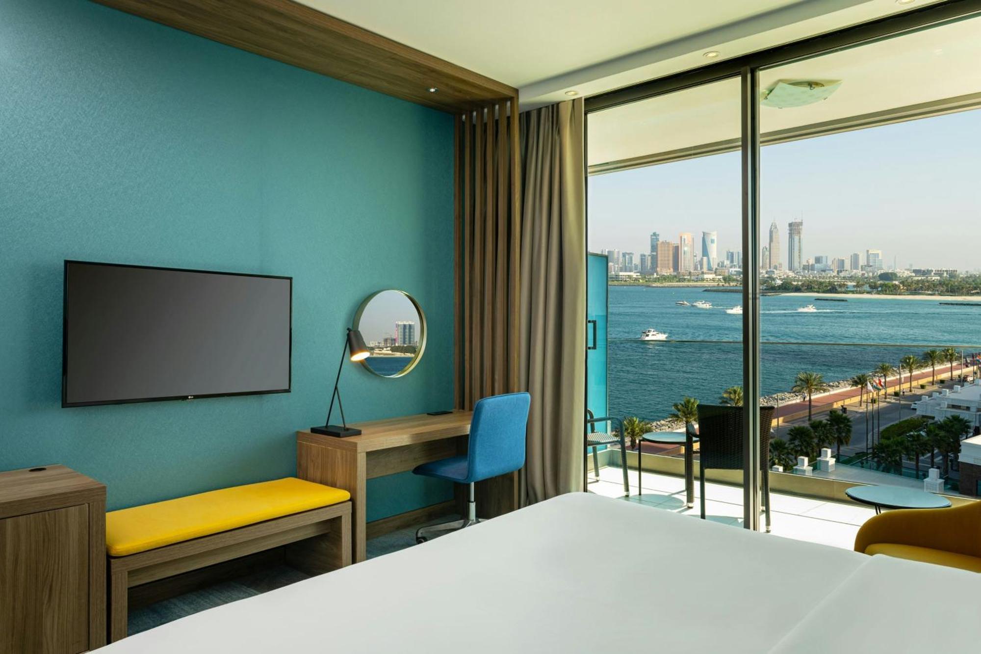 Aloft Family Room with Sofa Bed including 20% off F&B, Spa & Abra Boat Tour Discount