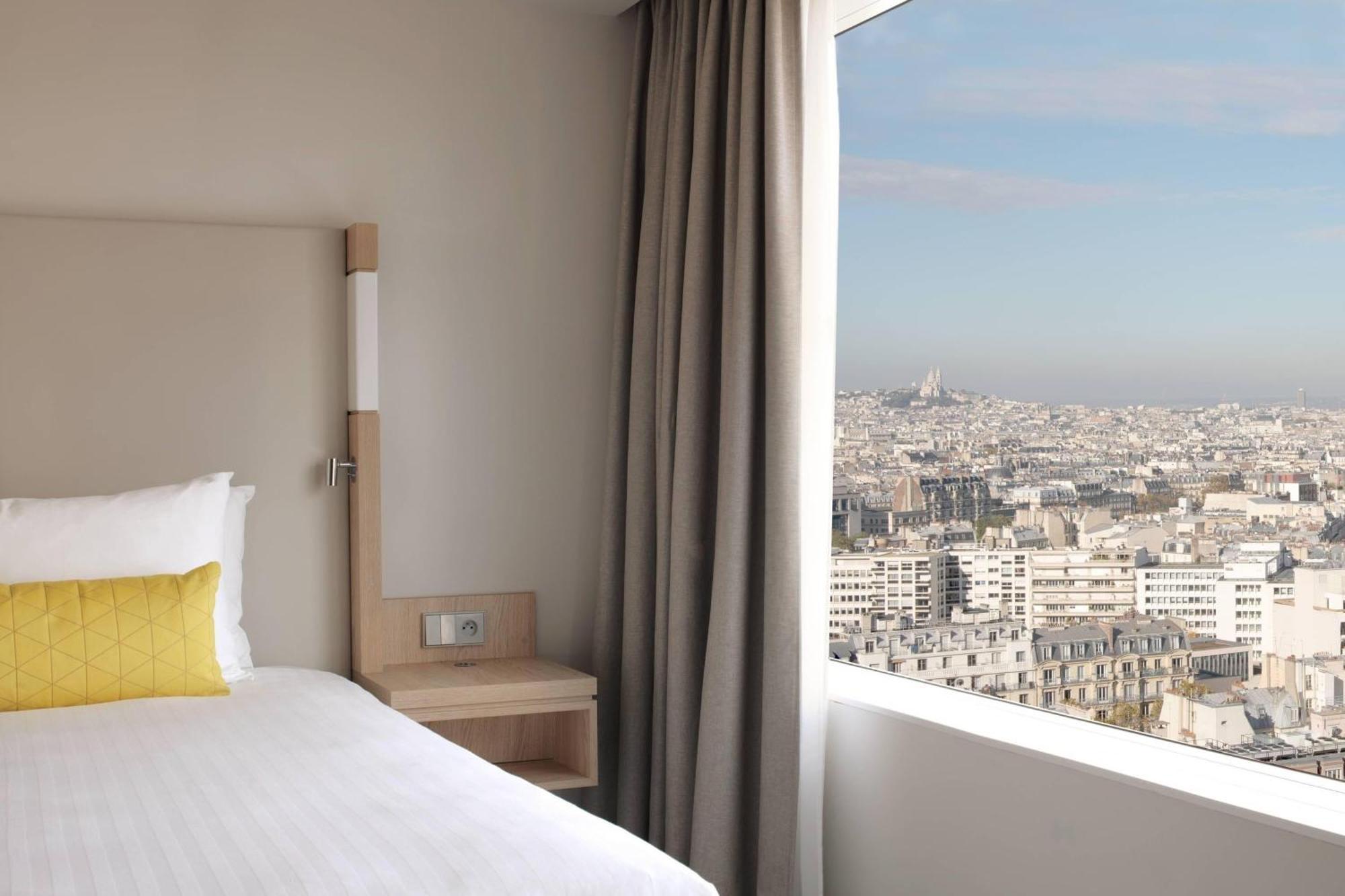 King Room Sacre Coeur View